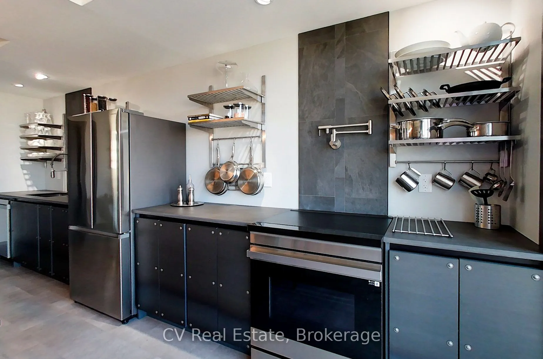 1 Shipyard Lane #303