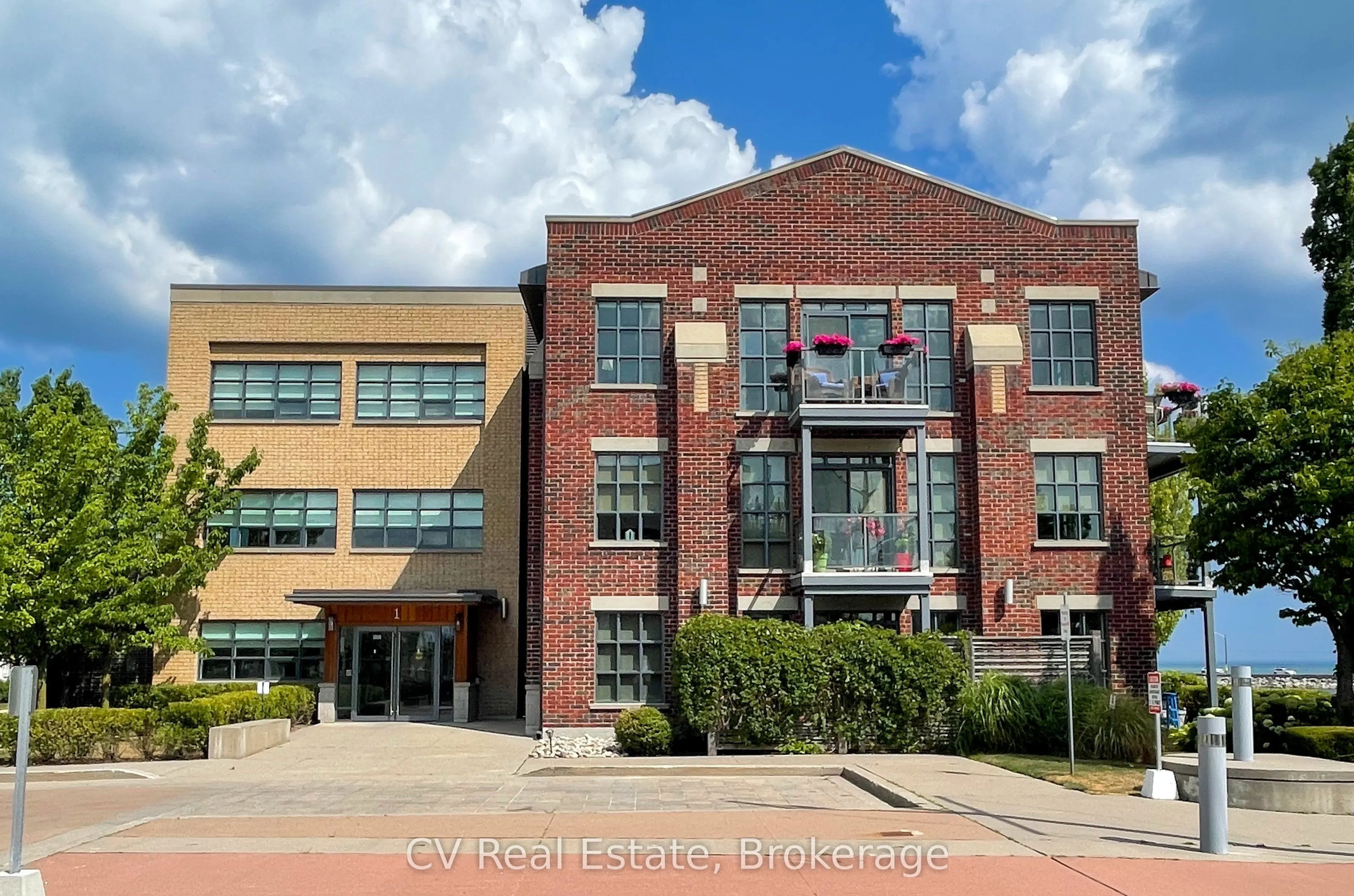 1 Shipyard Lane #303