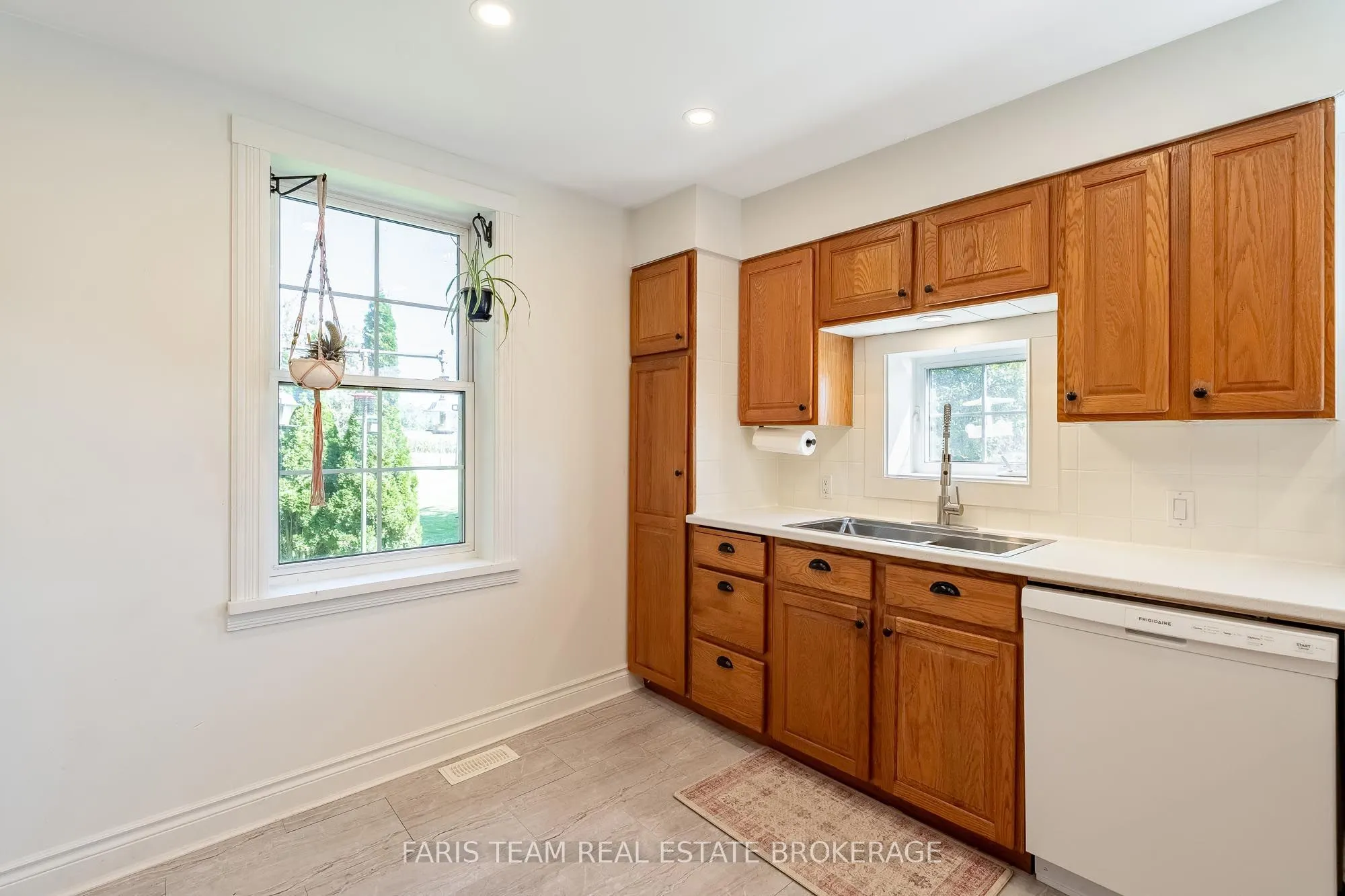 1346 Penetanguishene Road