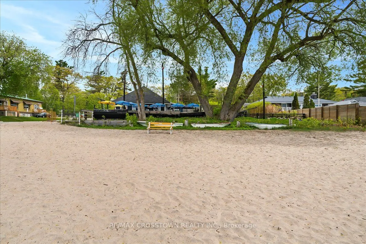 369 Balm Beach Road W