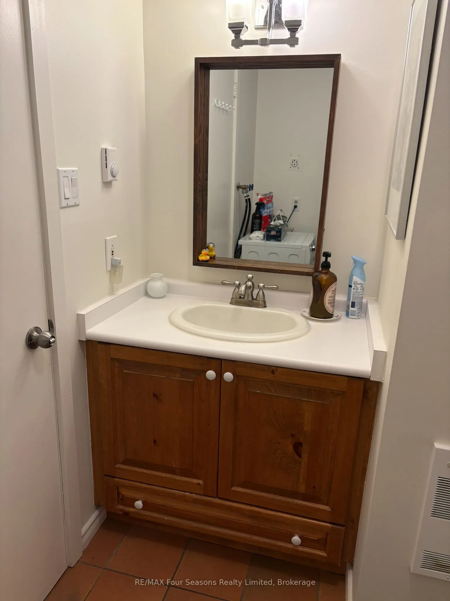 11 Harbour Street W #345