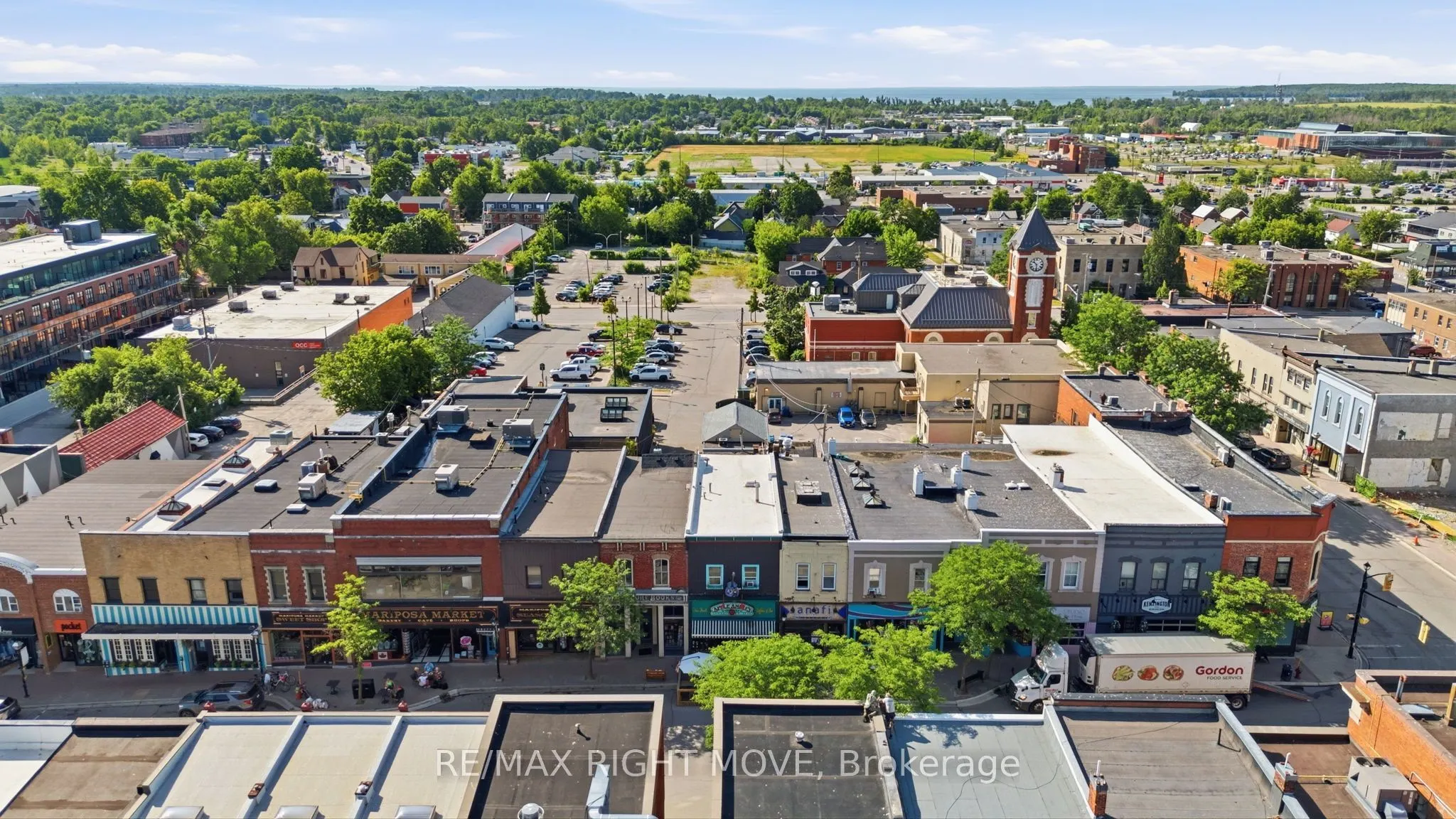 101 Mississaga Street E