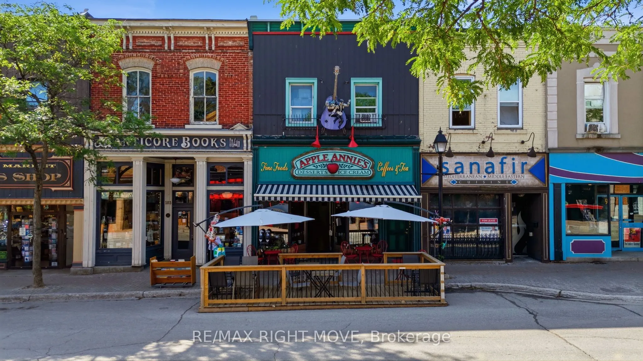 101 Mississaga Street E