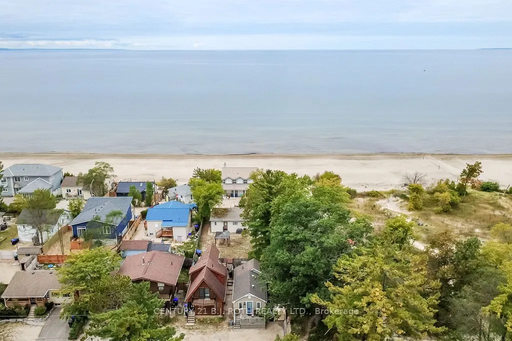 230 Shore Lane
