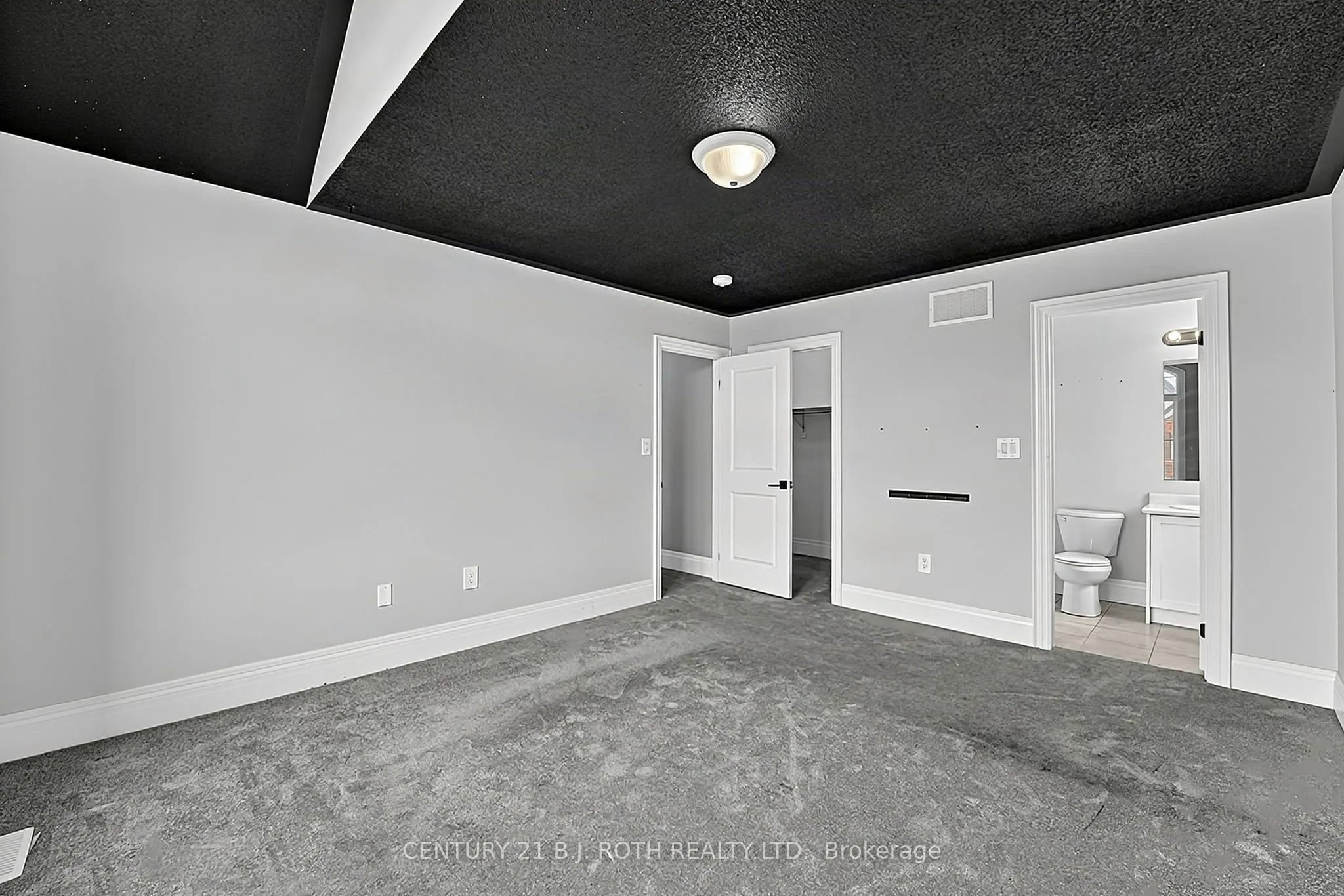55 Sanford Circle