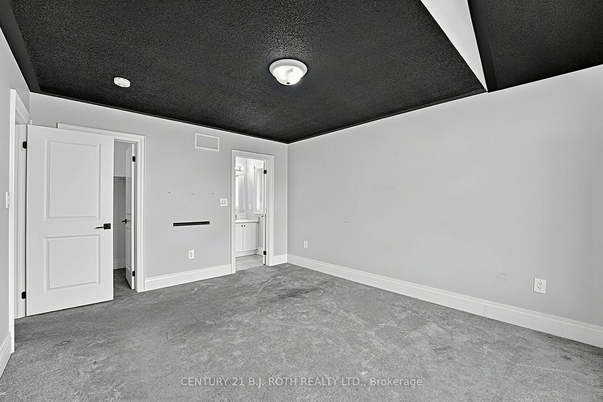 55 Sanford Circle