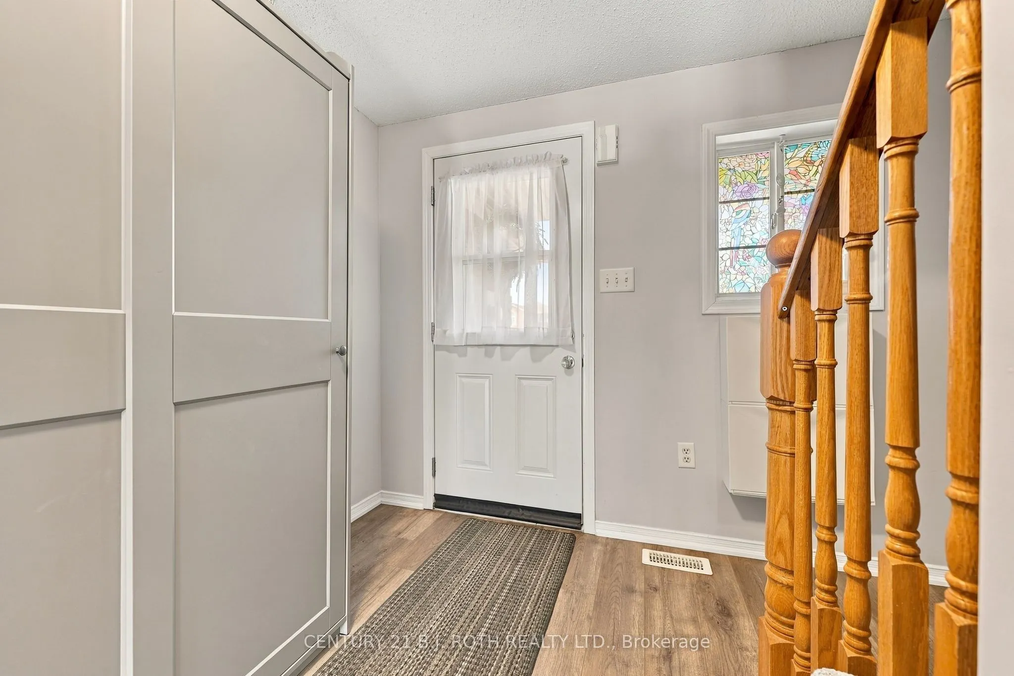 75 Courtney Crescent