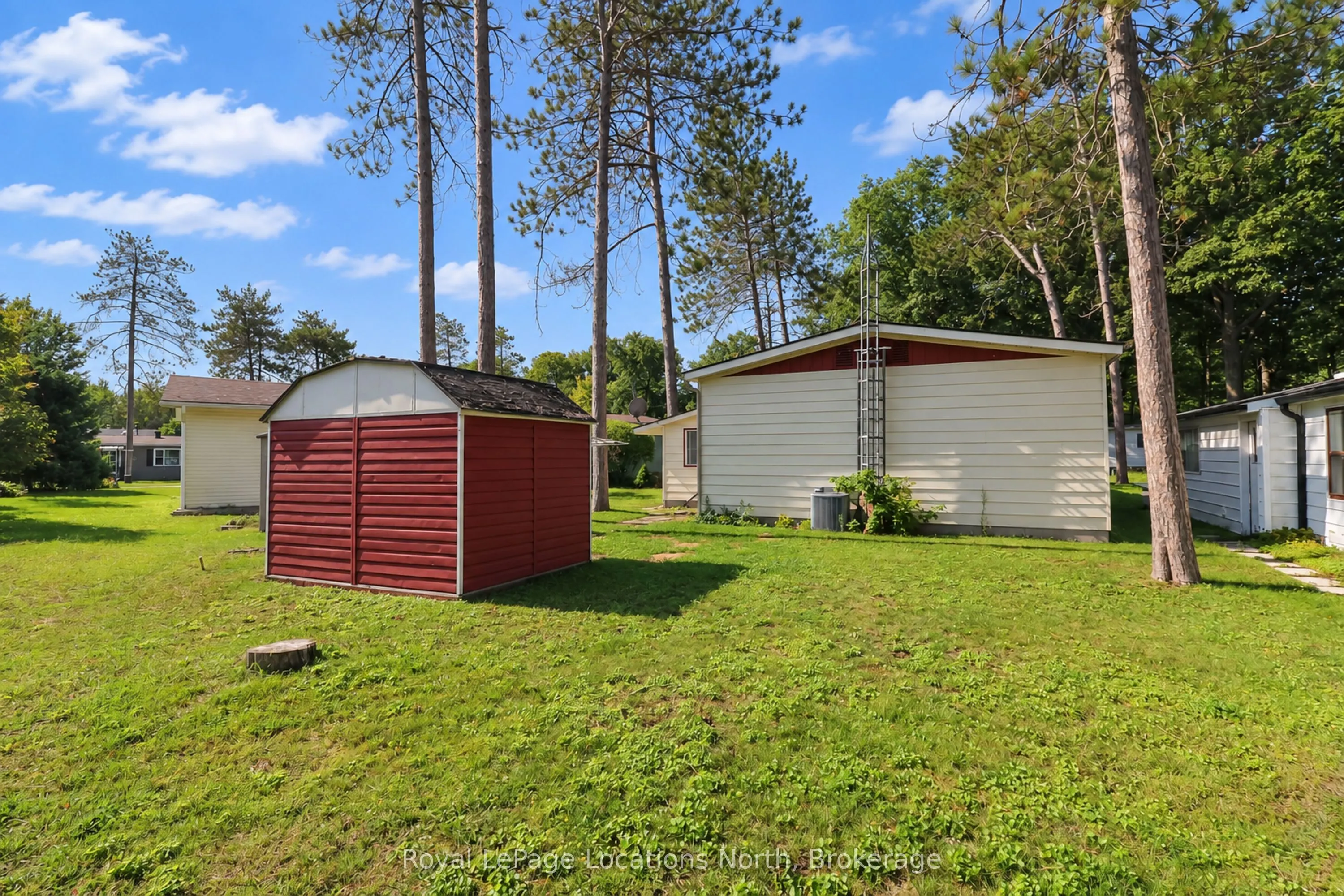 16 Sinclair Avenue S