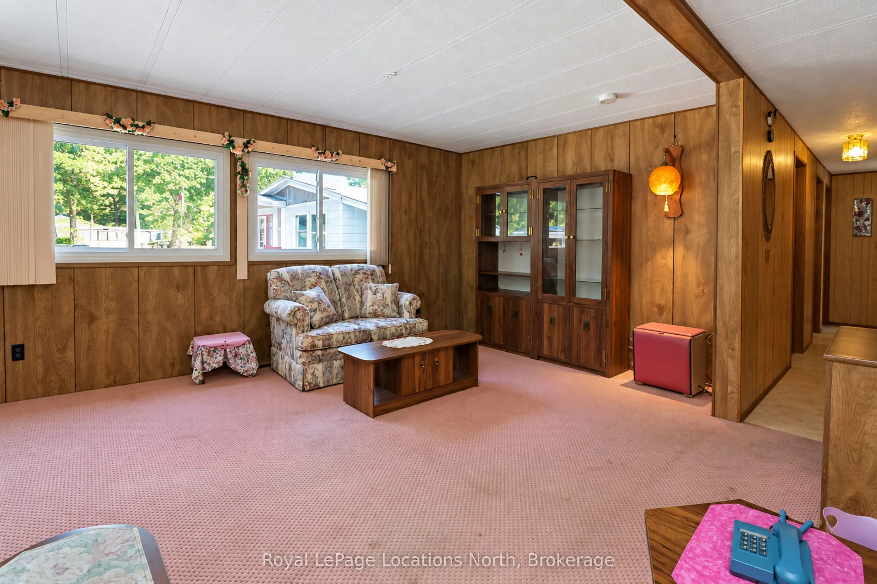 16 Sinclair Avenue S