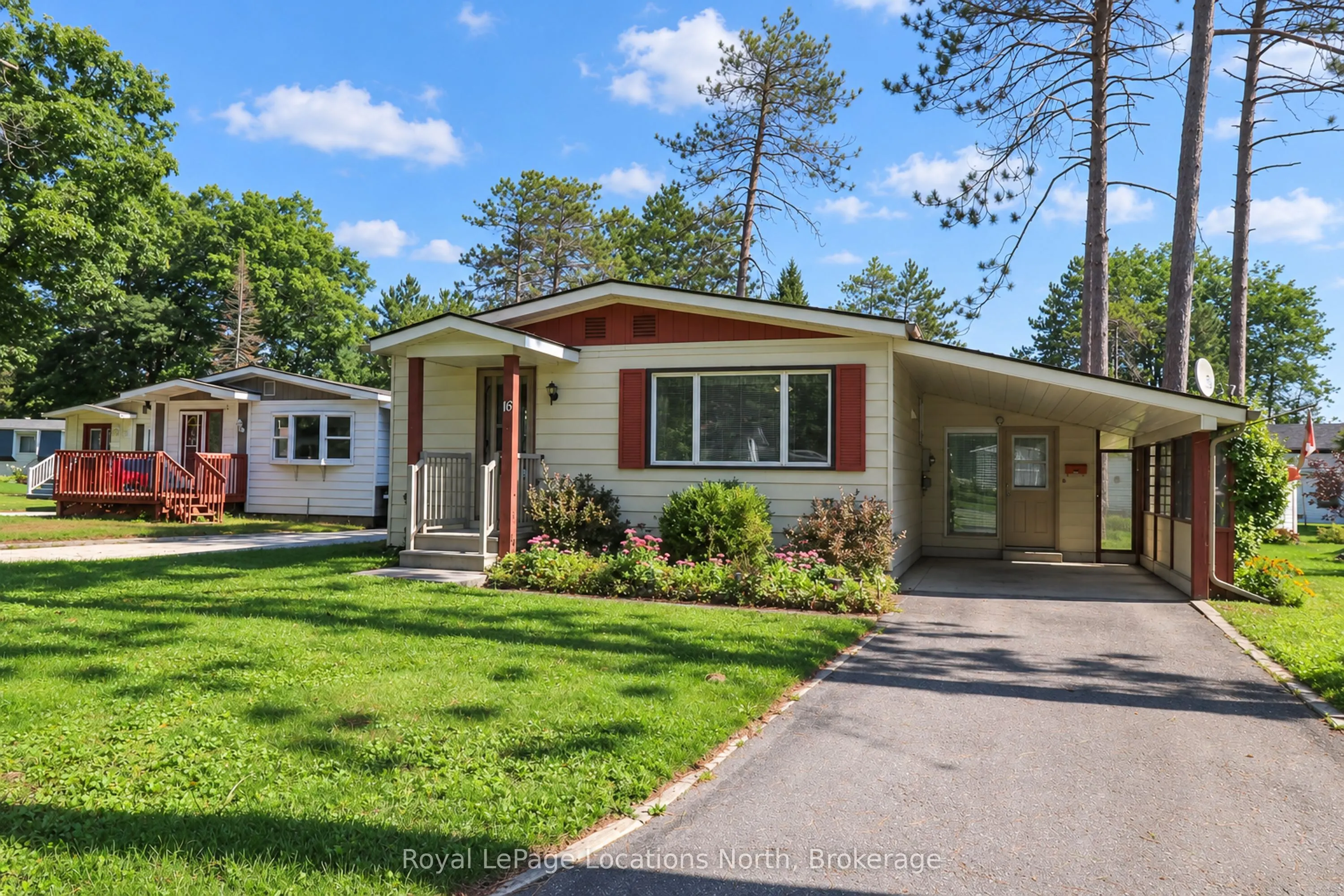 16 Sinclair Avenue S