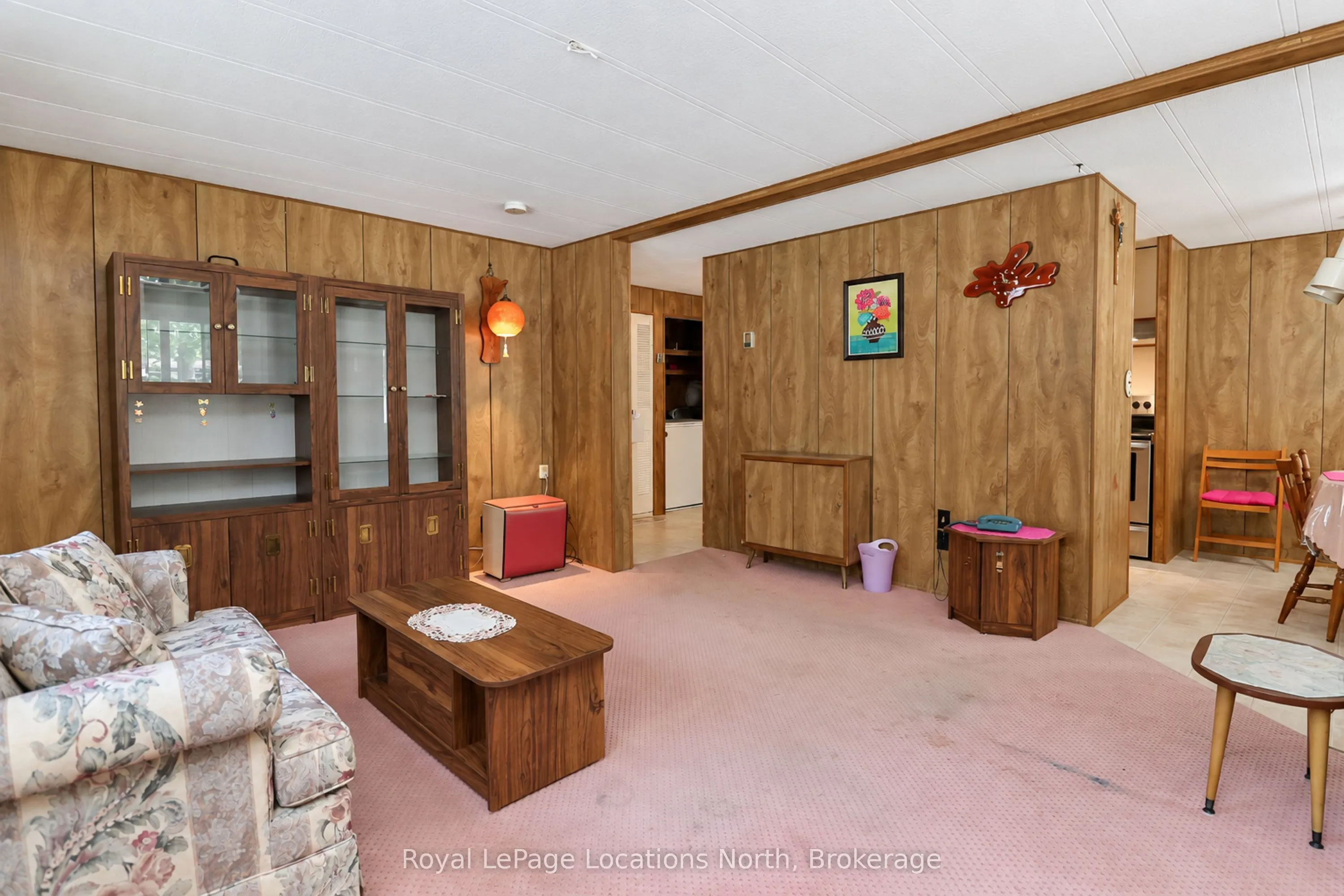 16 Sinclair Avenue S