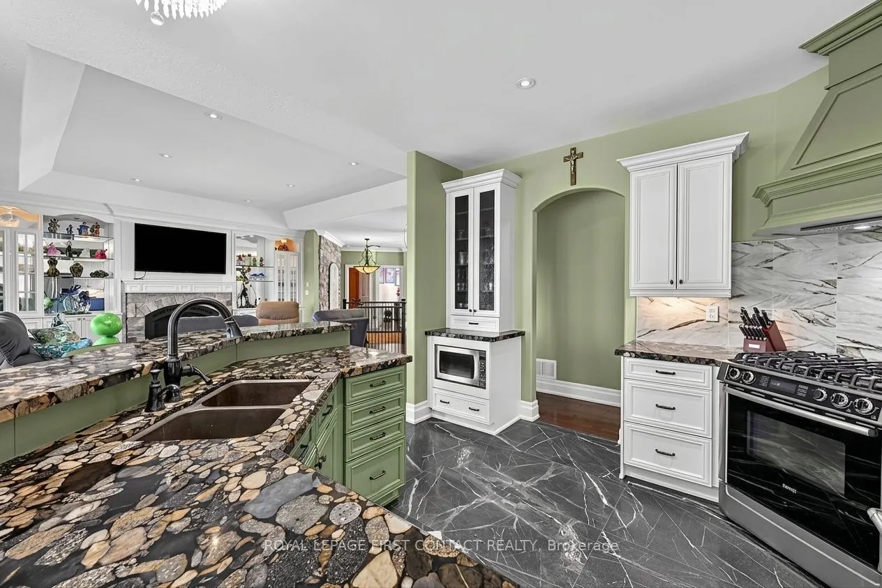 35 Wendat Trail