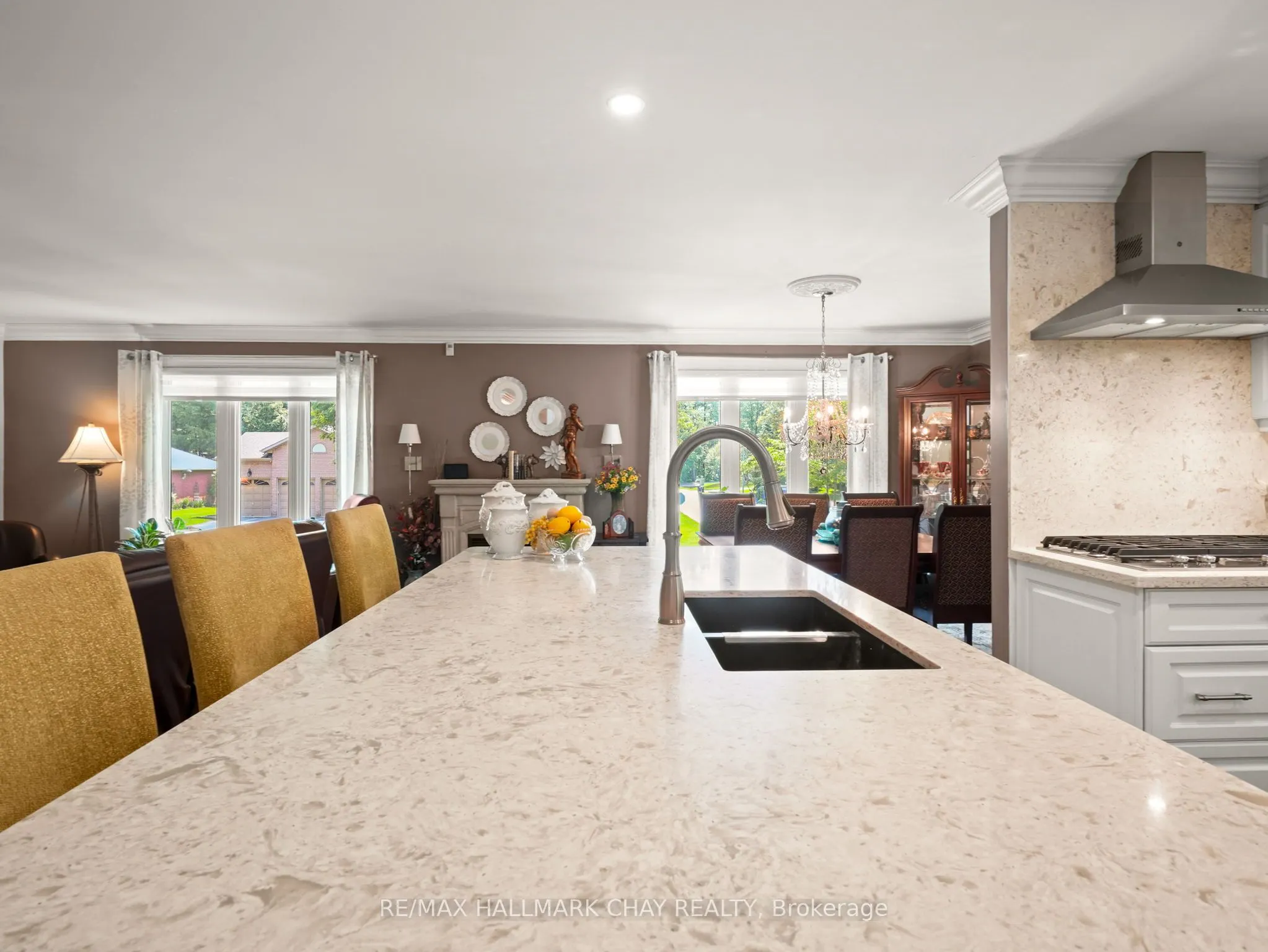20 Downer Crescent