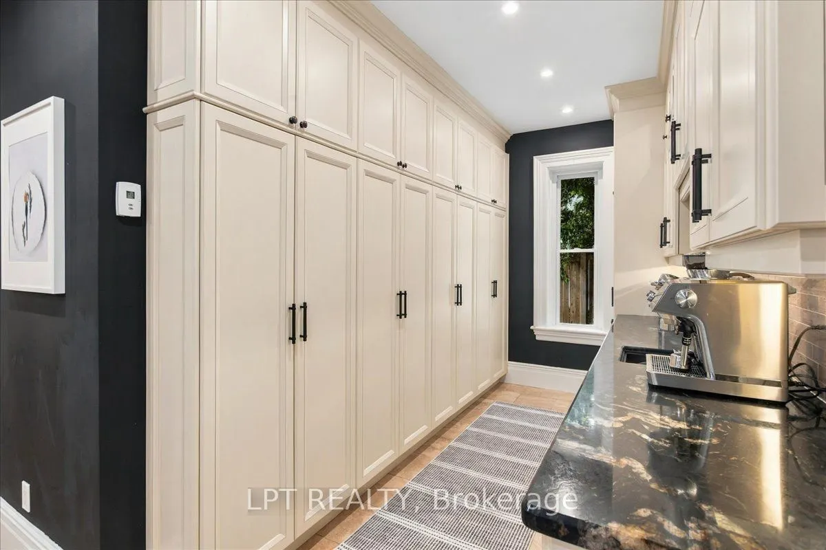 529 Saint Marie Street