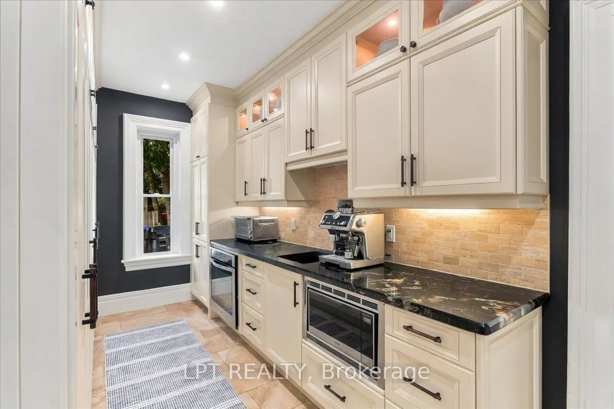 529 Saint Marie Street