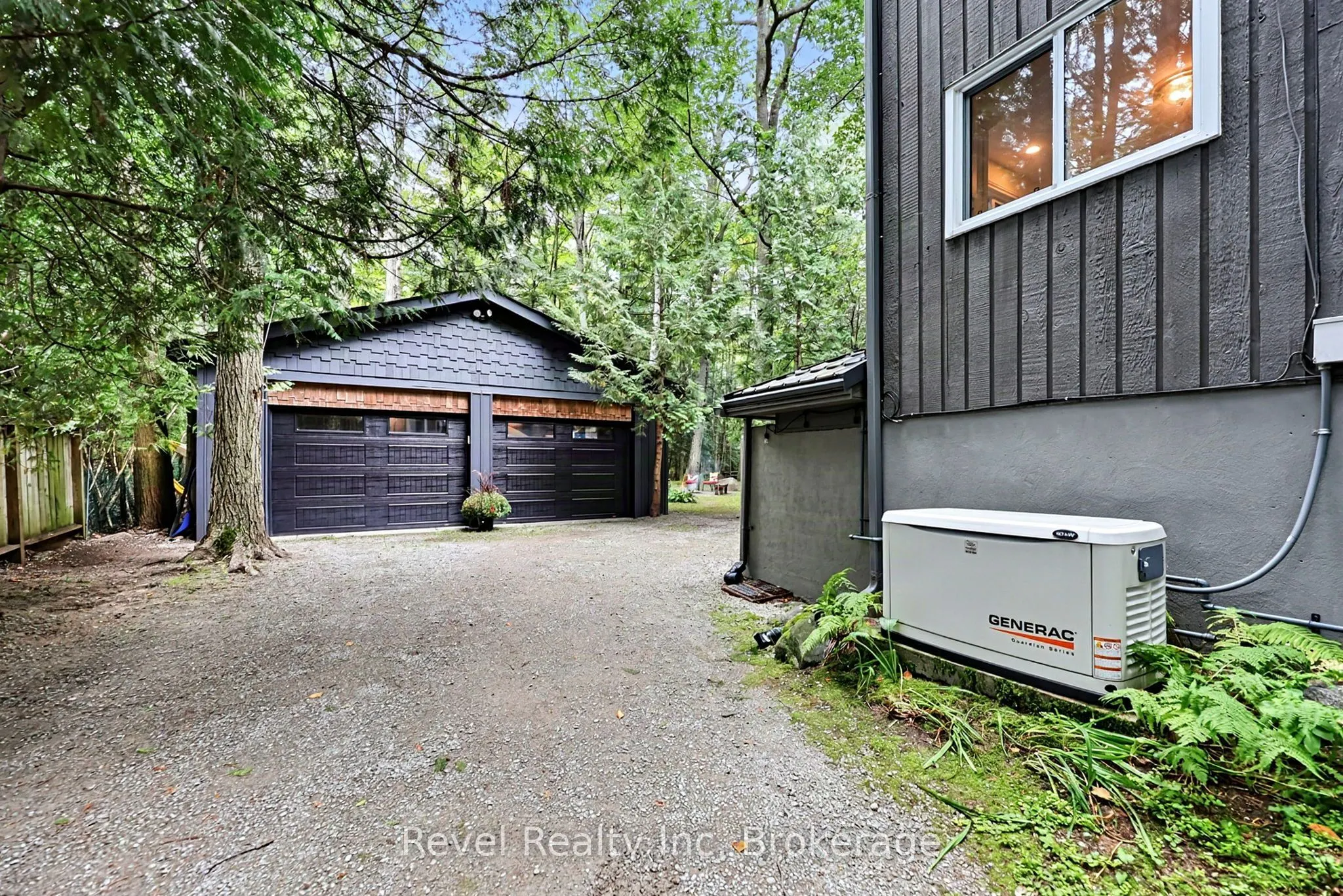 33 Greenwood Drive