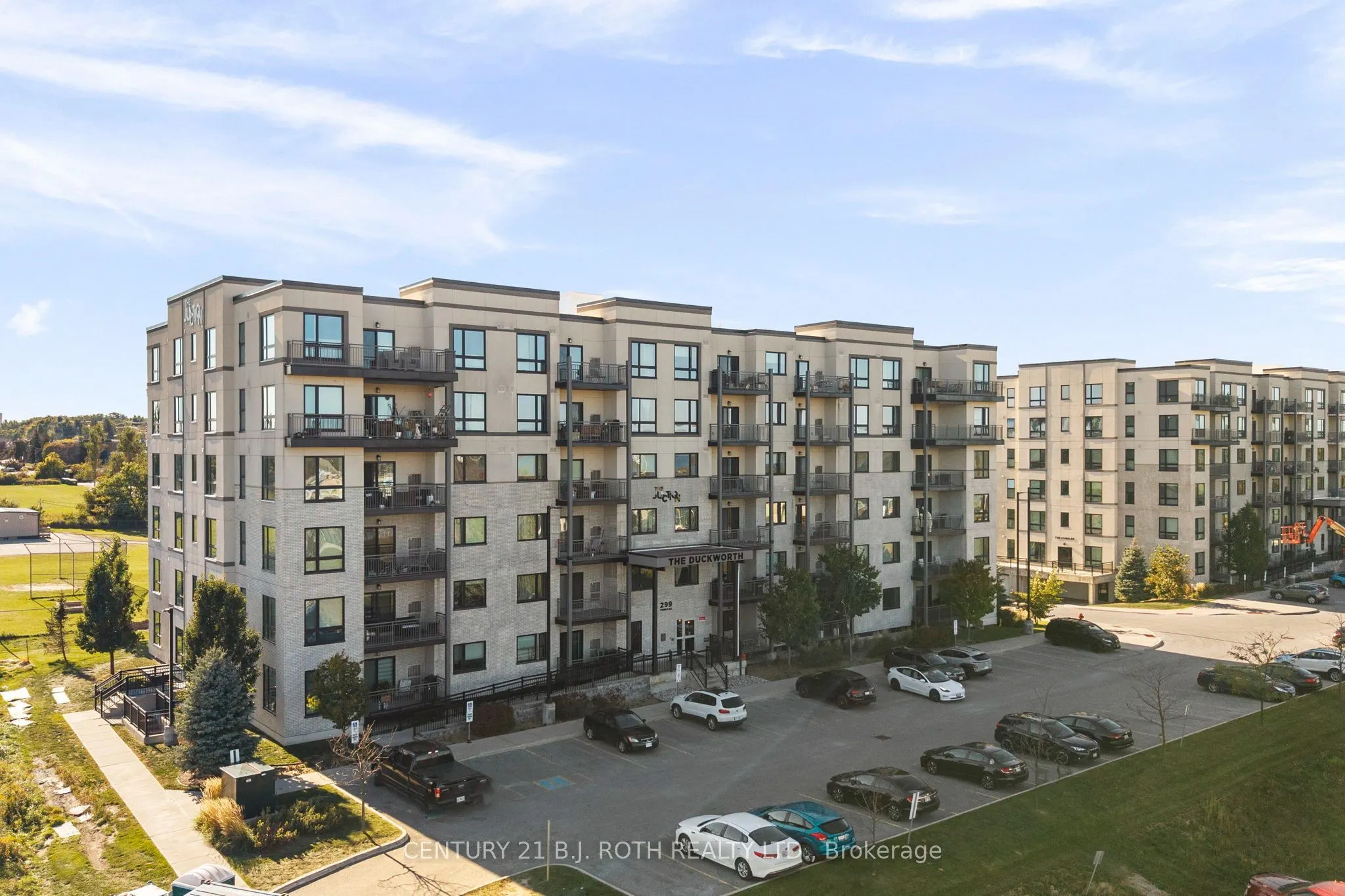 299 Cundles Road E #505