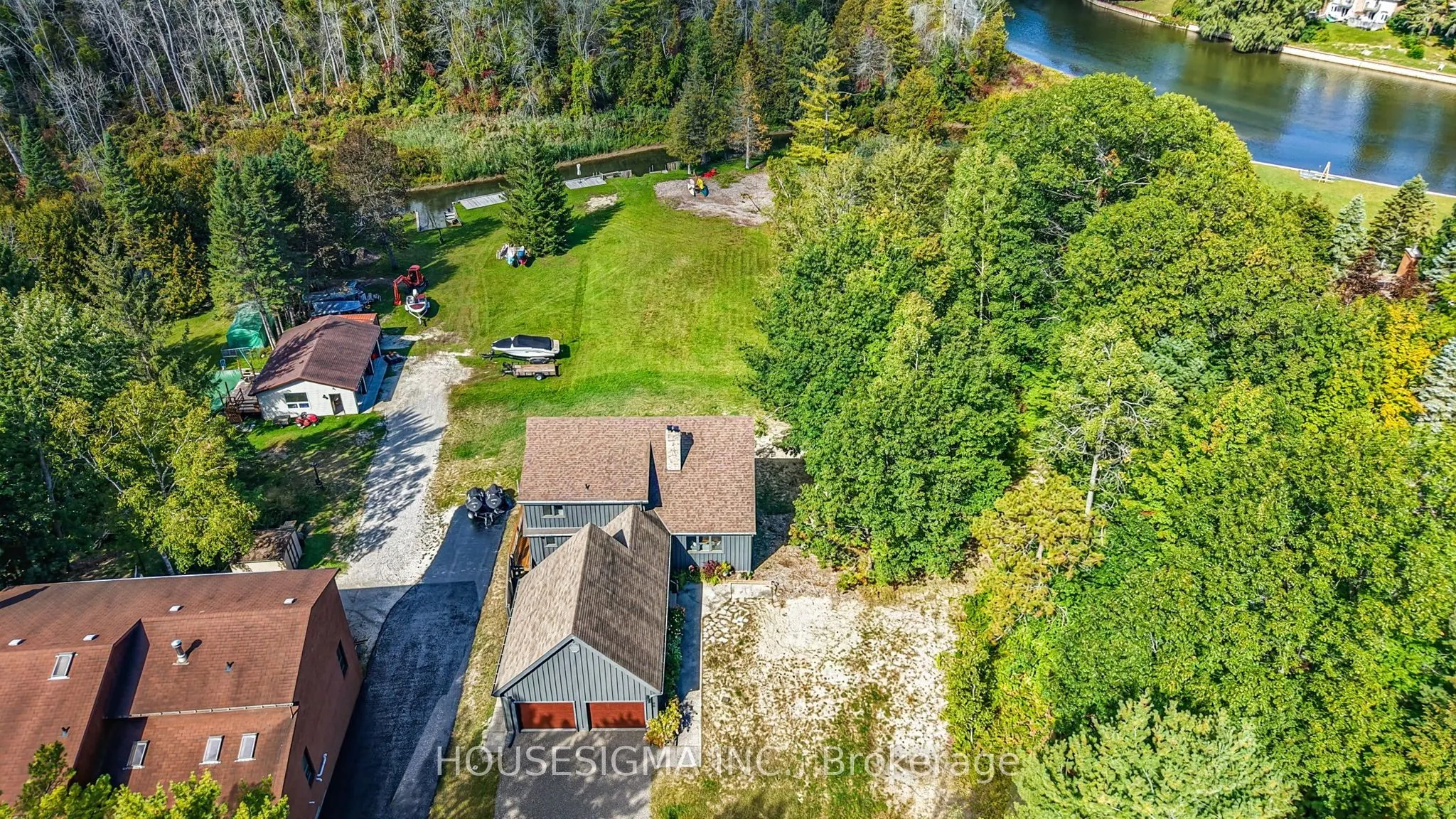 66 Islandview Crescent