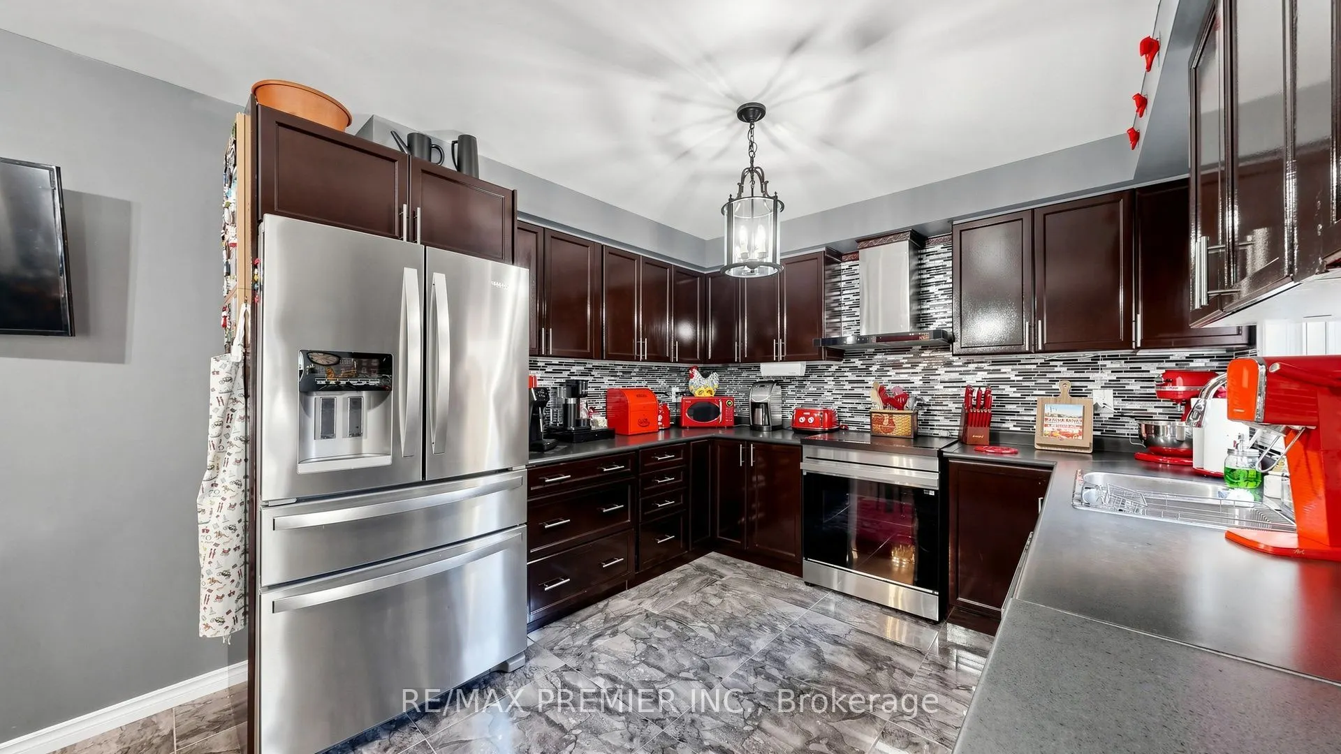 97 Golden Meadow Road
