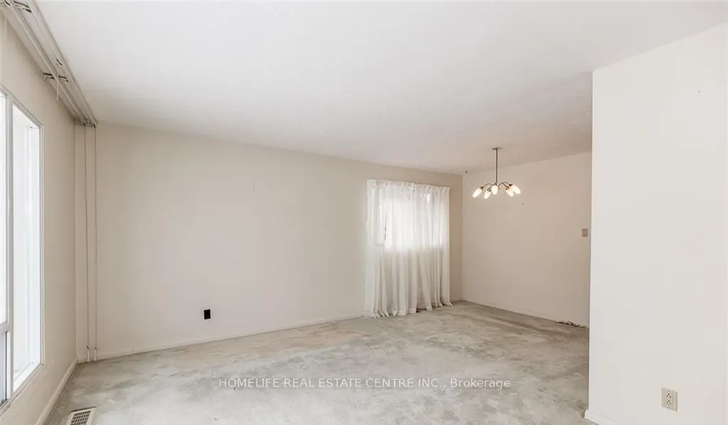 28 Pratt Road #(upstairs)