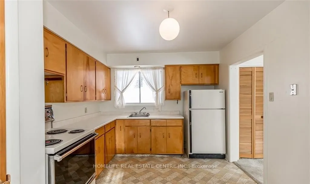 28 Pratt Road #(upstairs)