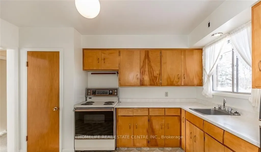 28 Pratt Road #(upstairs)