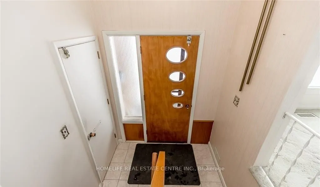 28 Pratt Road #(upstairs)