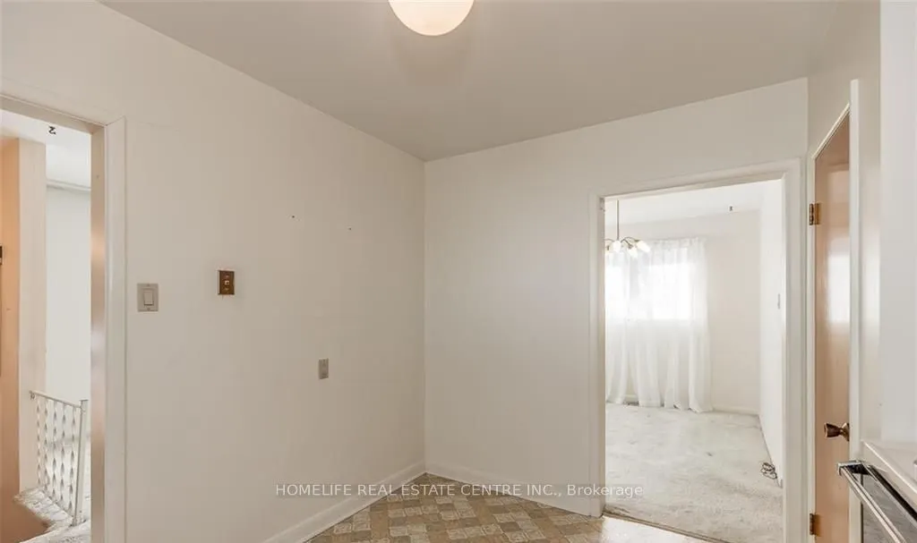 28 Pratt Road #(upstairs)