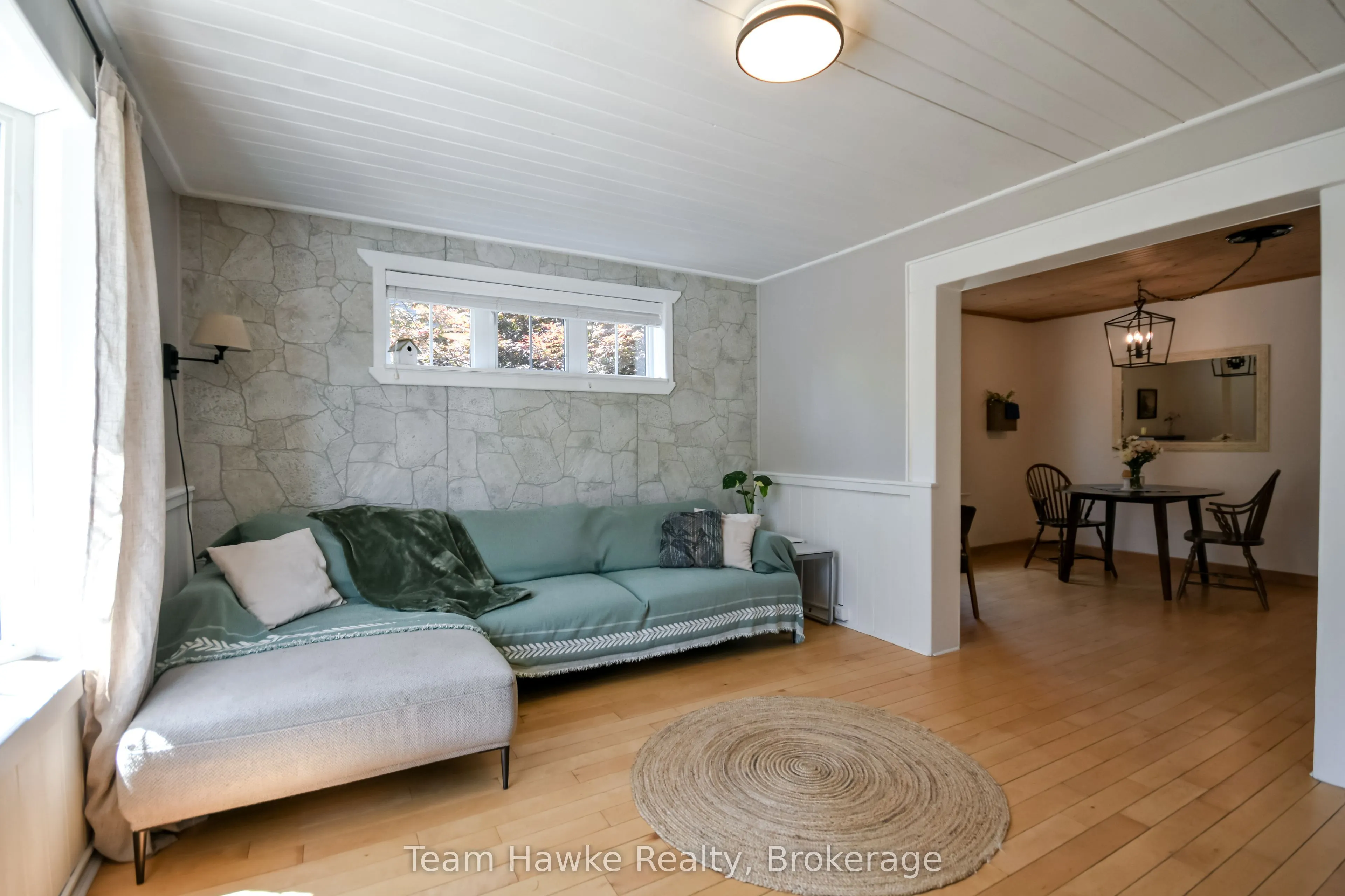 346 Yonge Street