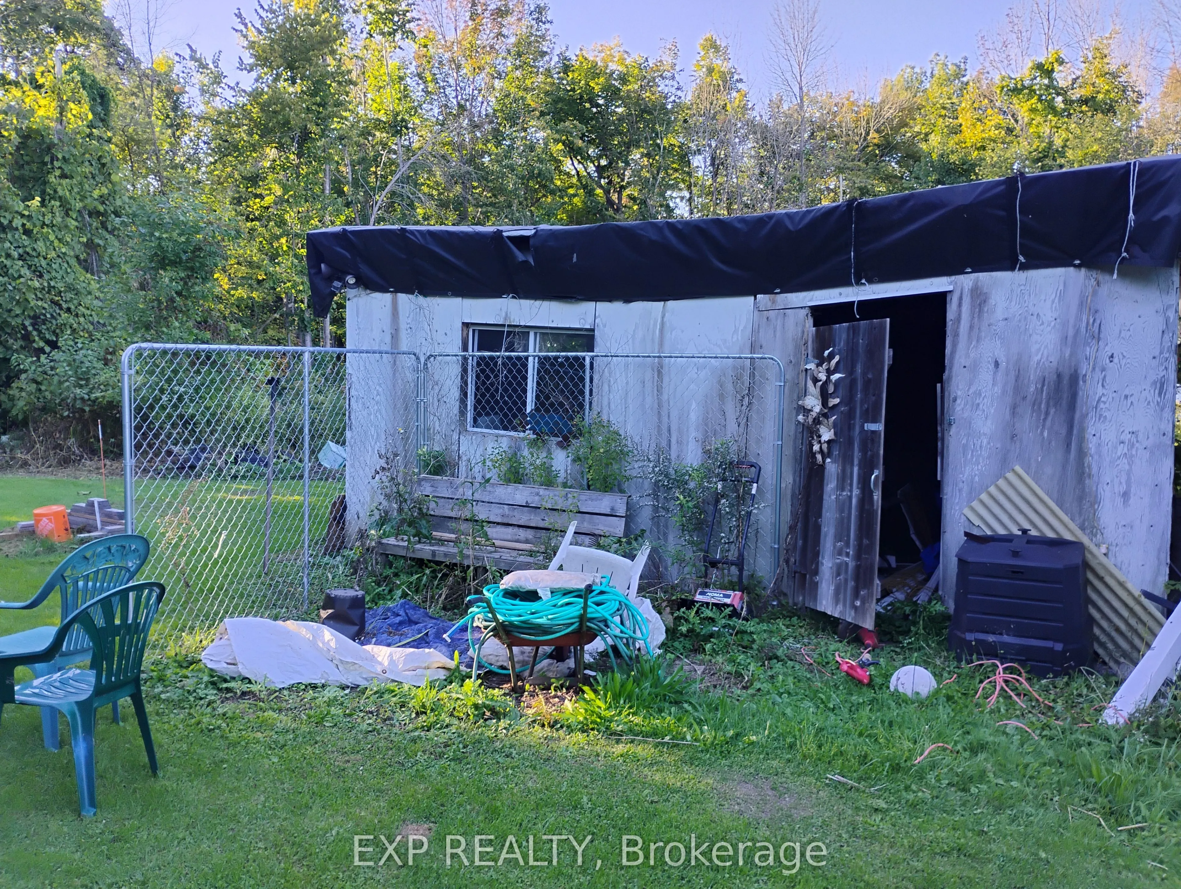 4044 Bayview Avenue