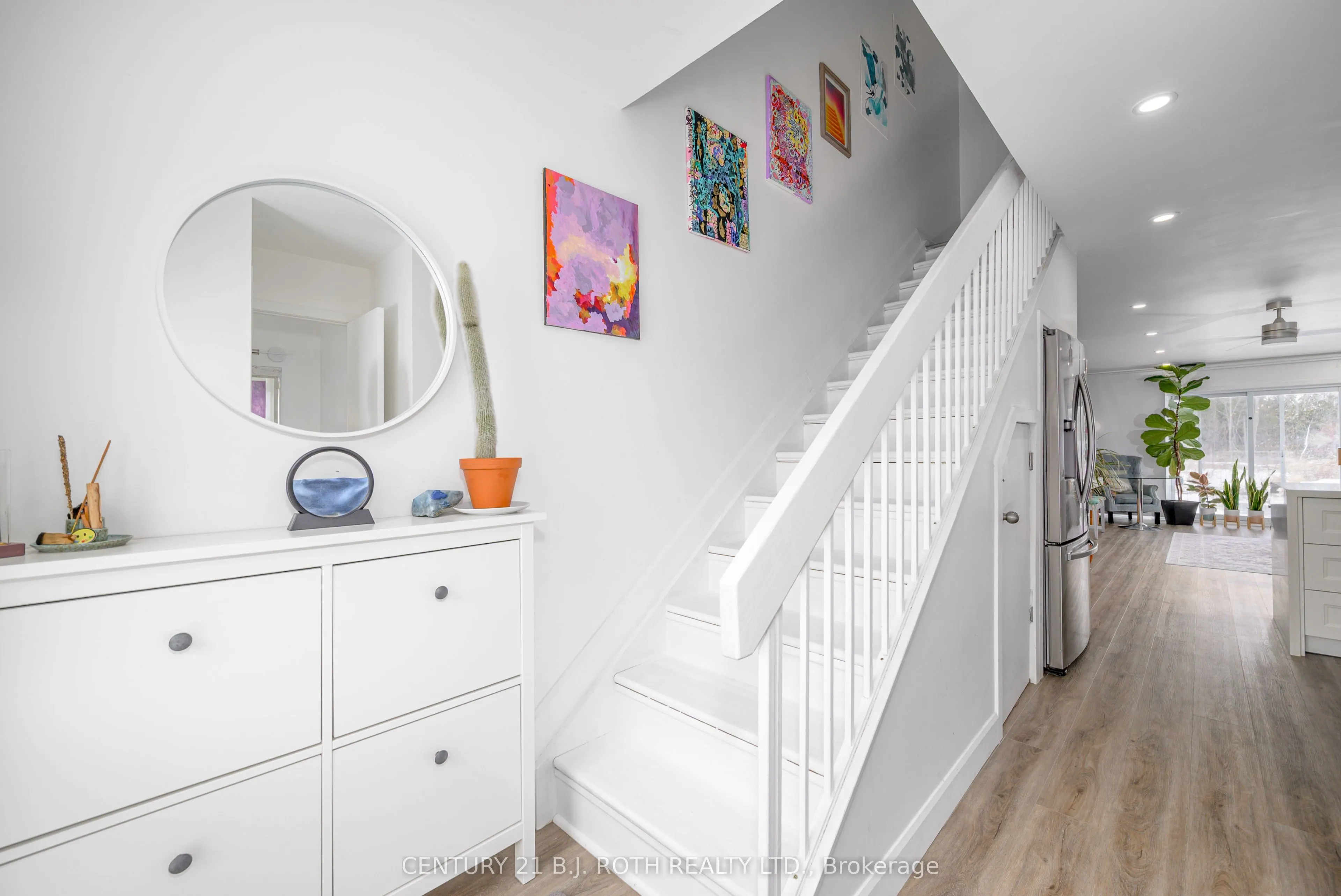 4 Paradise Boulevard #19