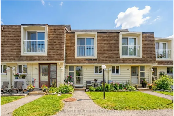 4 Paradise Boulevard #19