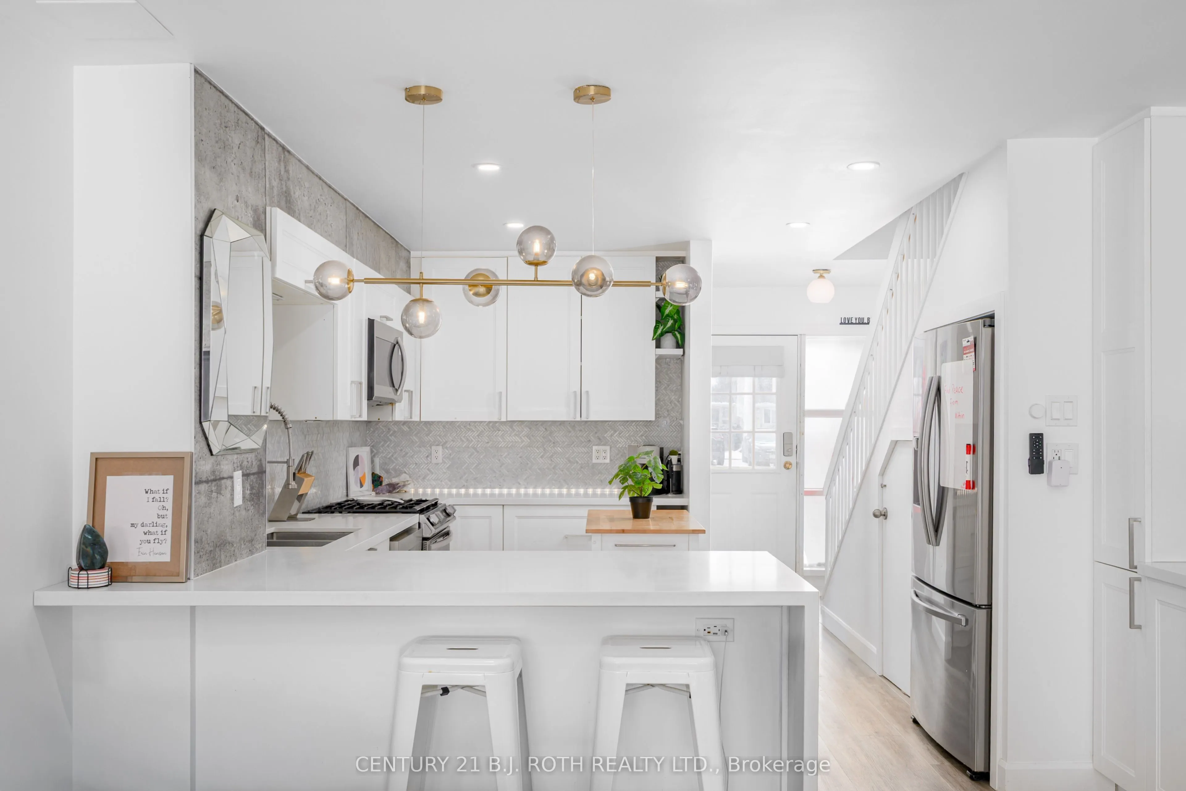 4 Paradise Boulevard #19