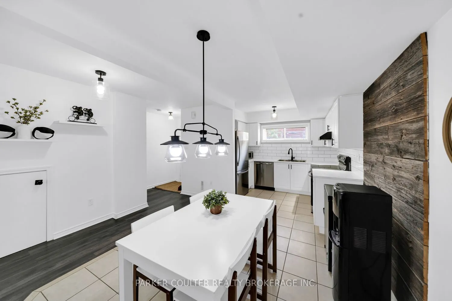 241 Ferndale Drive S #37
