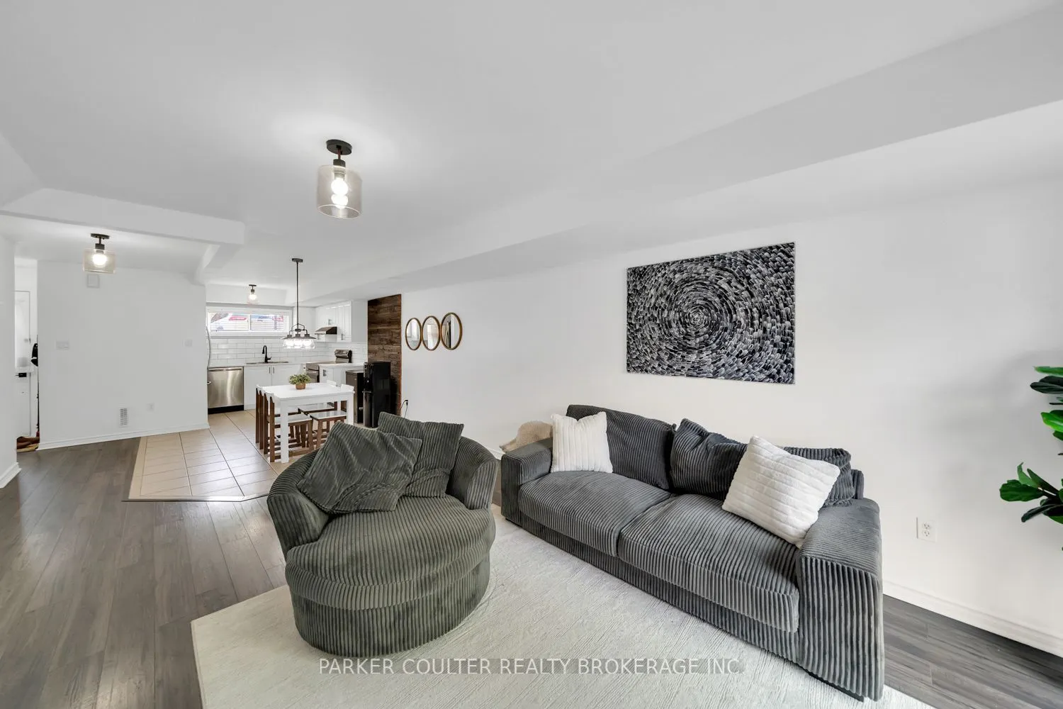 241 Ferndale Drive S #37