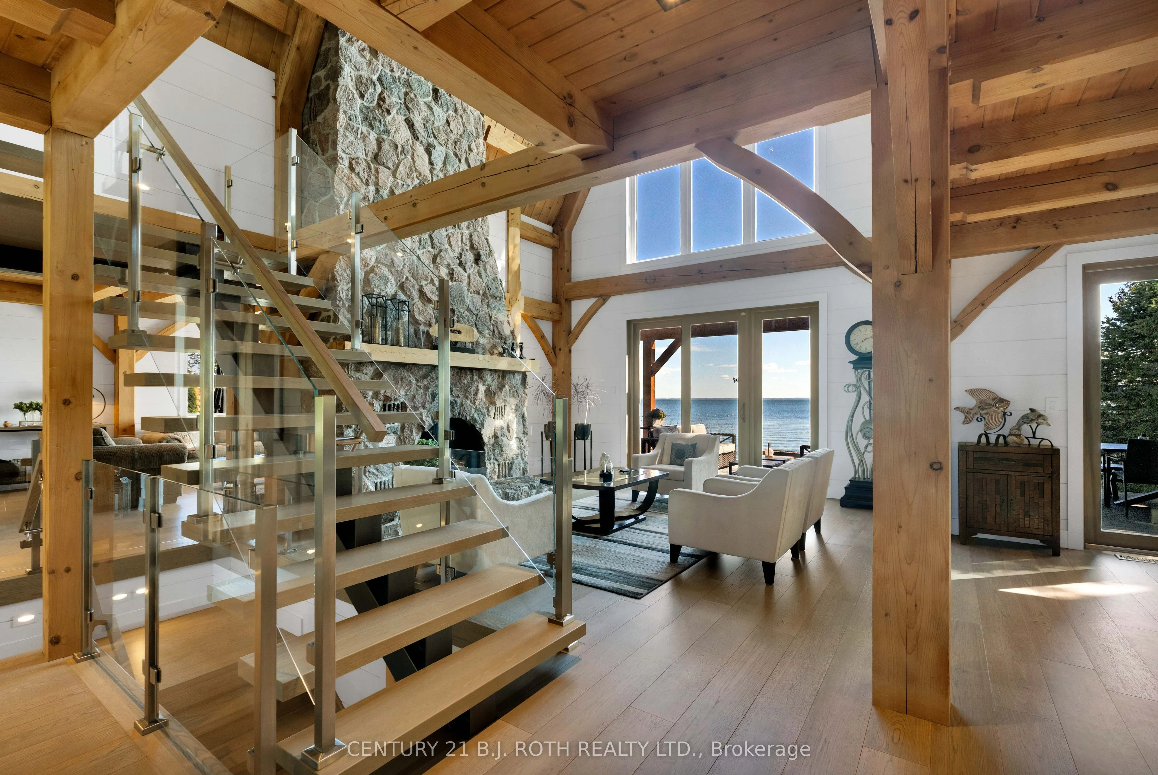 247 Lakeshore Road W