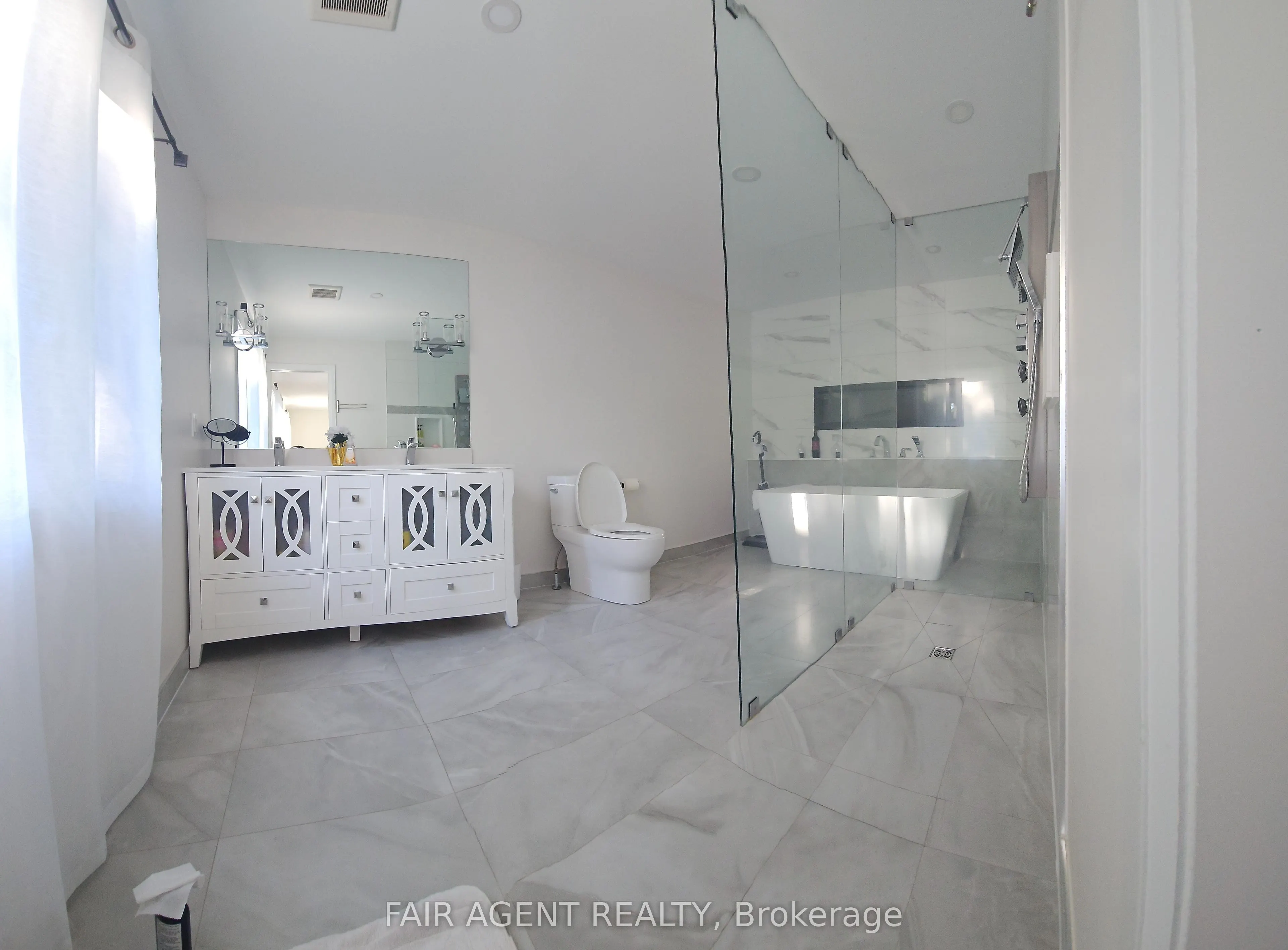 128 Melrose Avenue