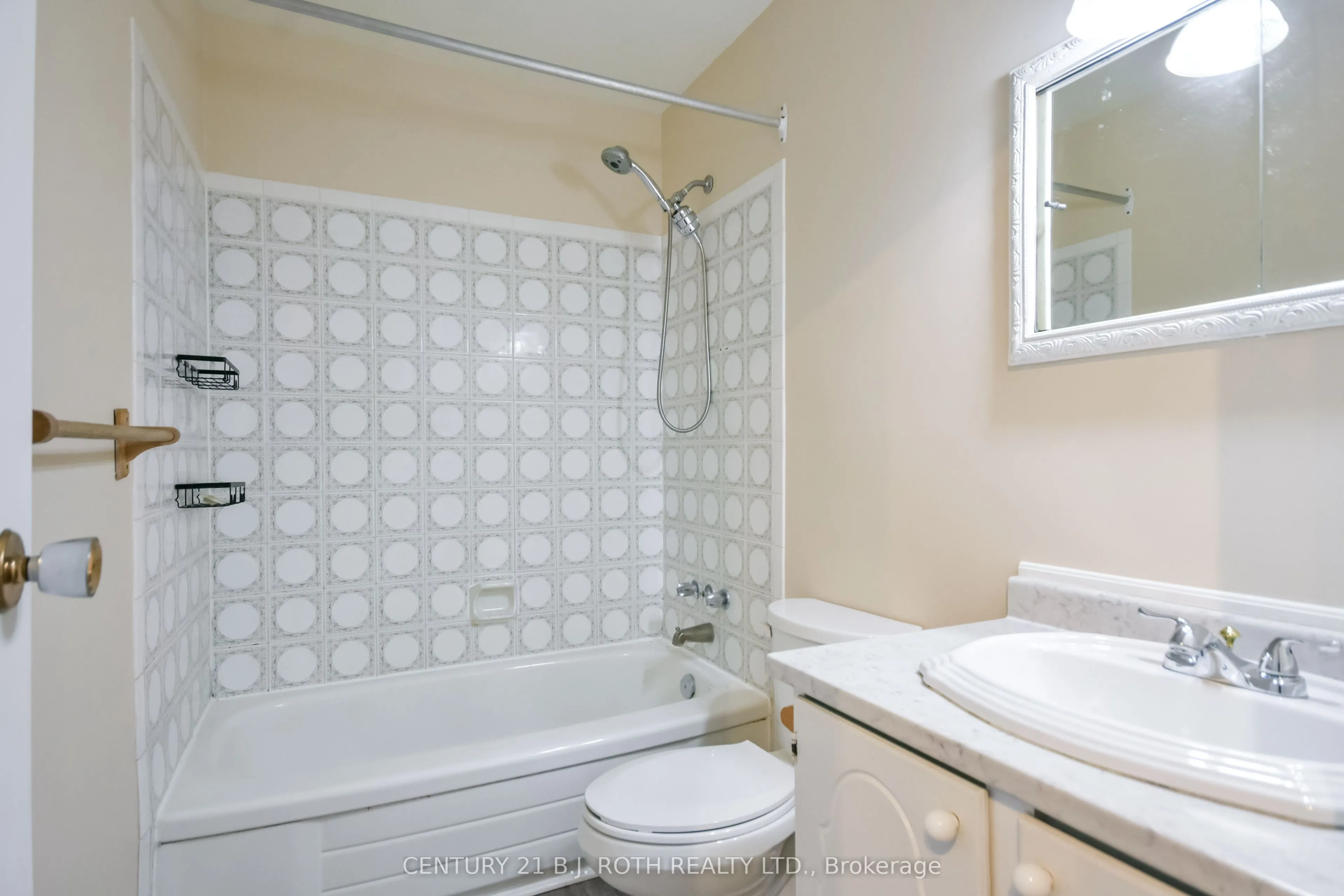 67 Fittons Road E #18