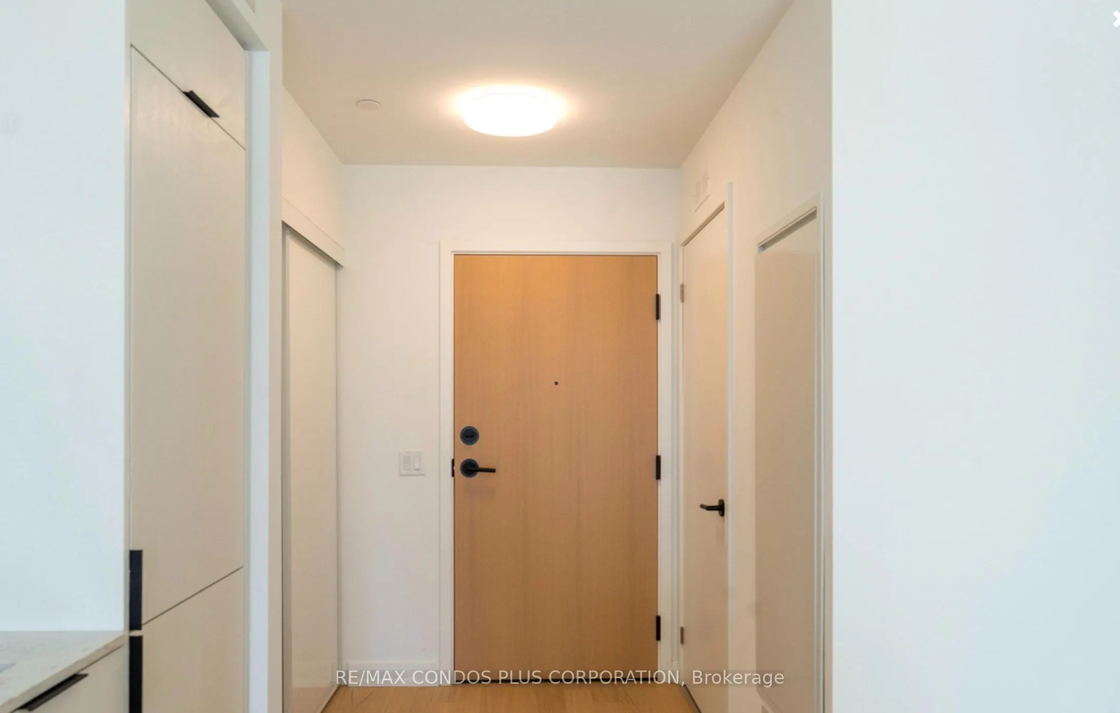 31 Huron Street #520
