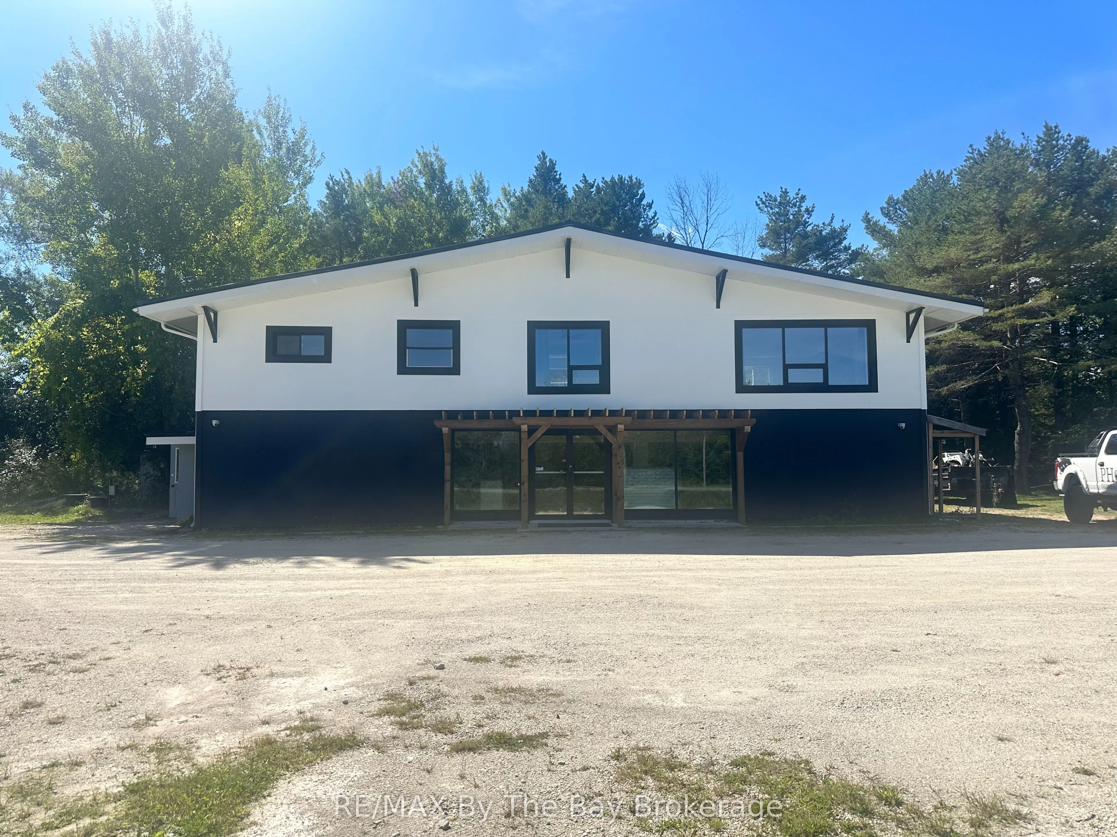 9405 Beachwood Road Highway