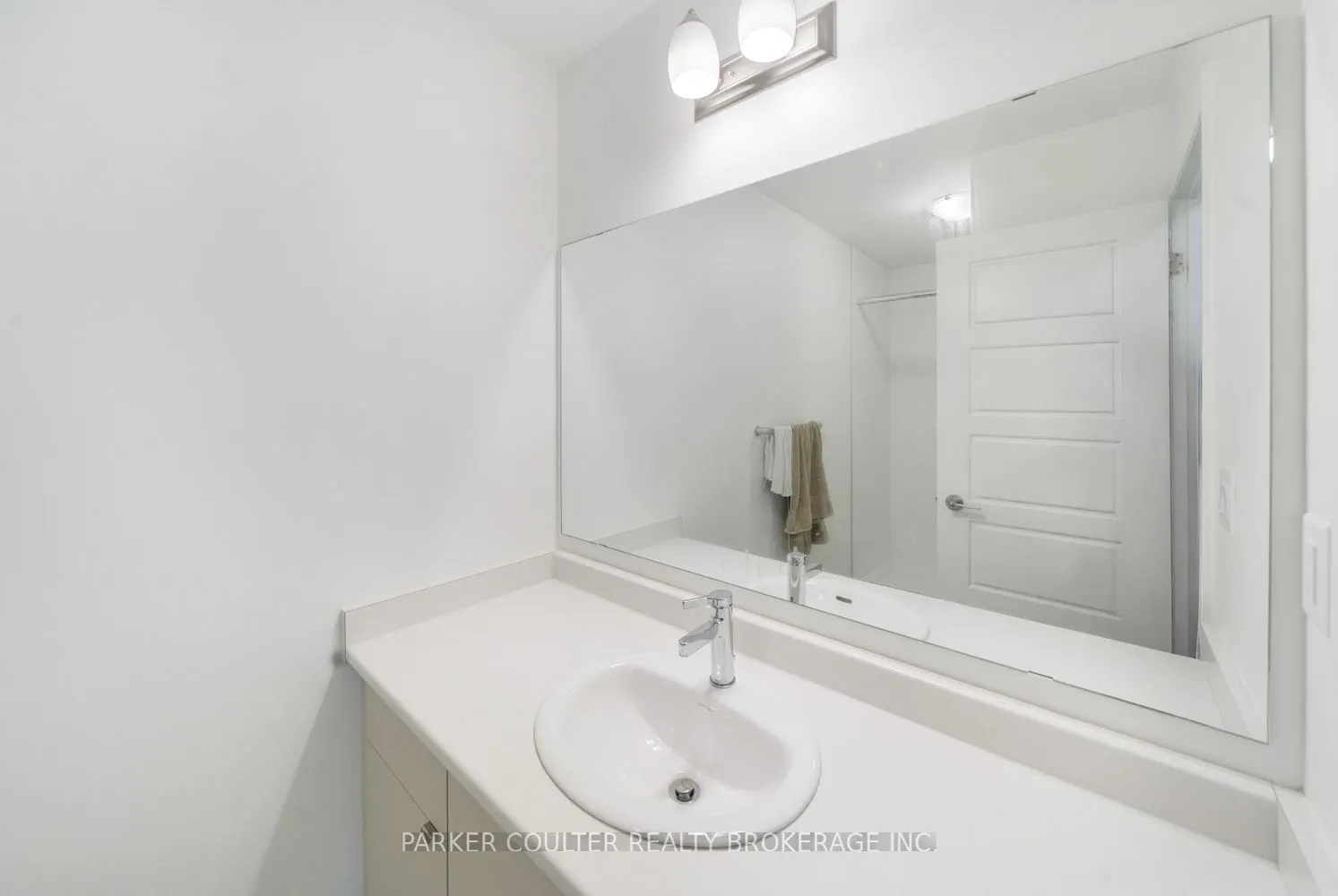 48 West Oak Trail