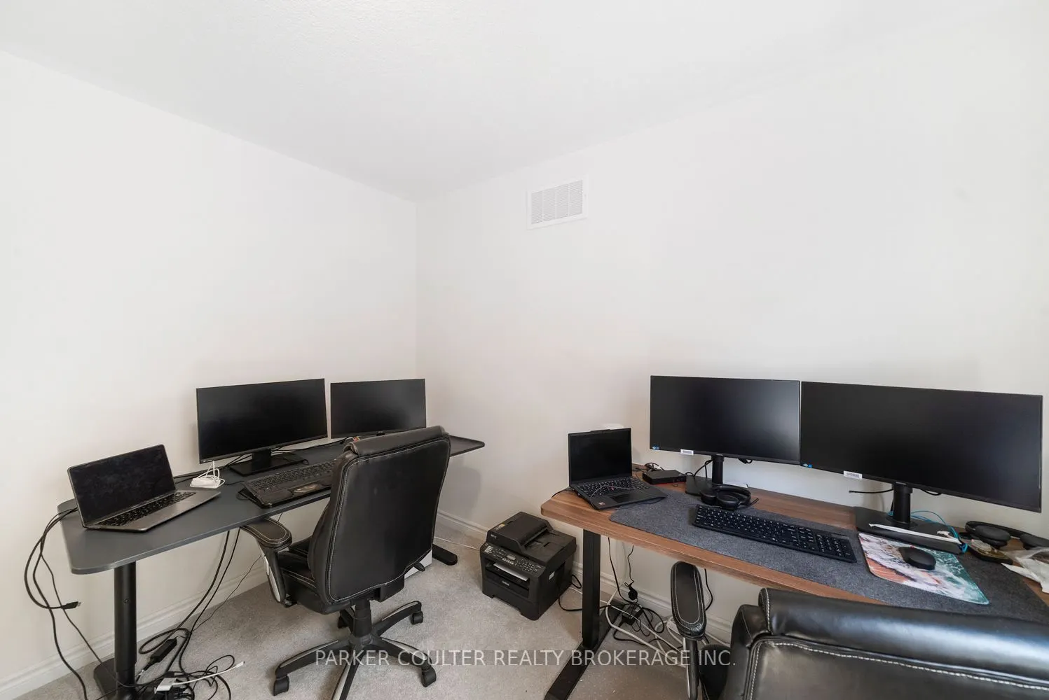 48 West Oak Trail