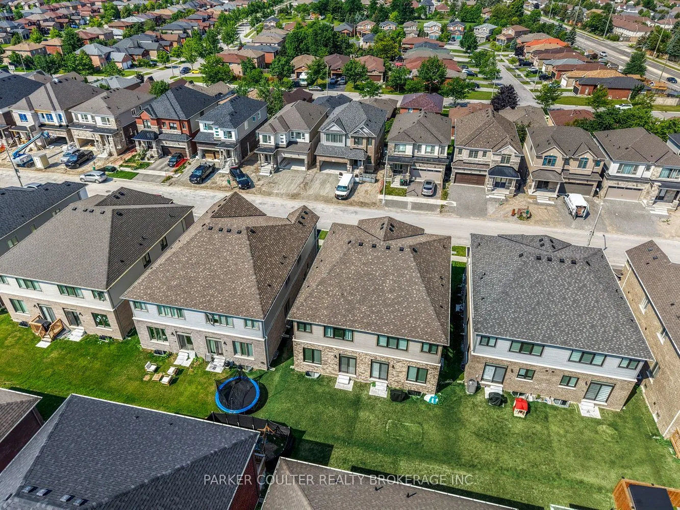 48 West Oak Trail