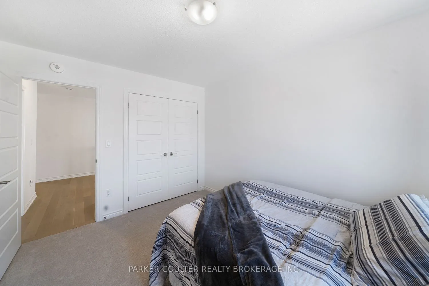 48 West Oak Trail