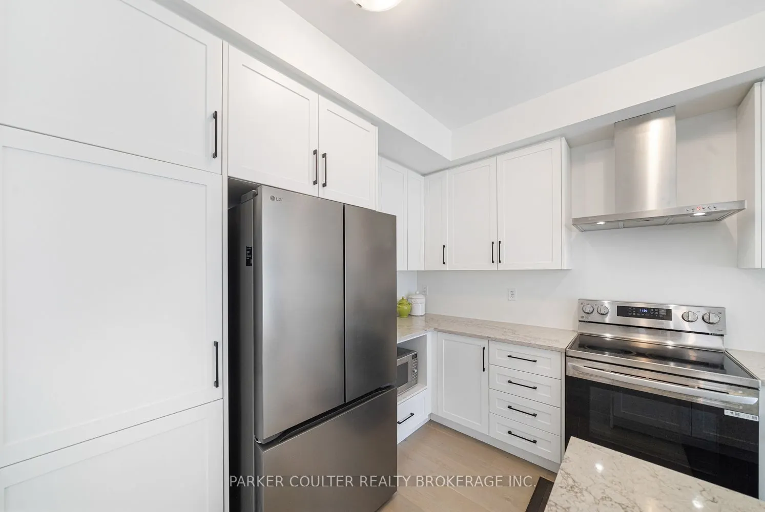48 West Oak Trail