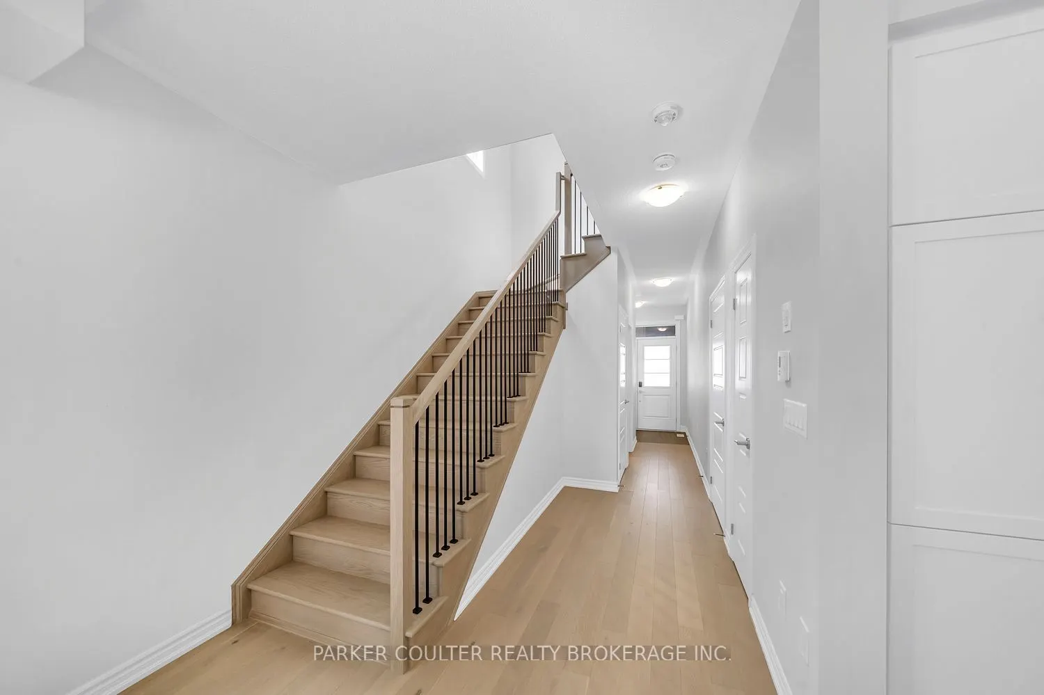 48 West Oak Trail