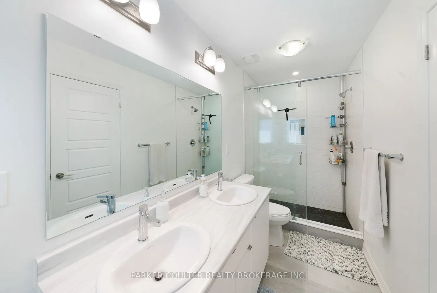 48 West Oak Trail