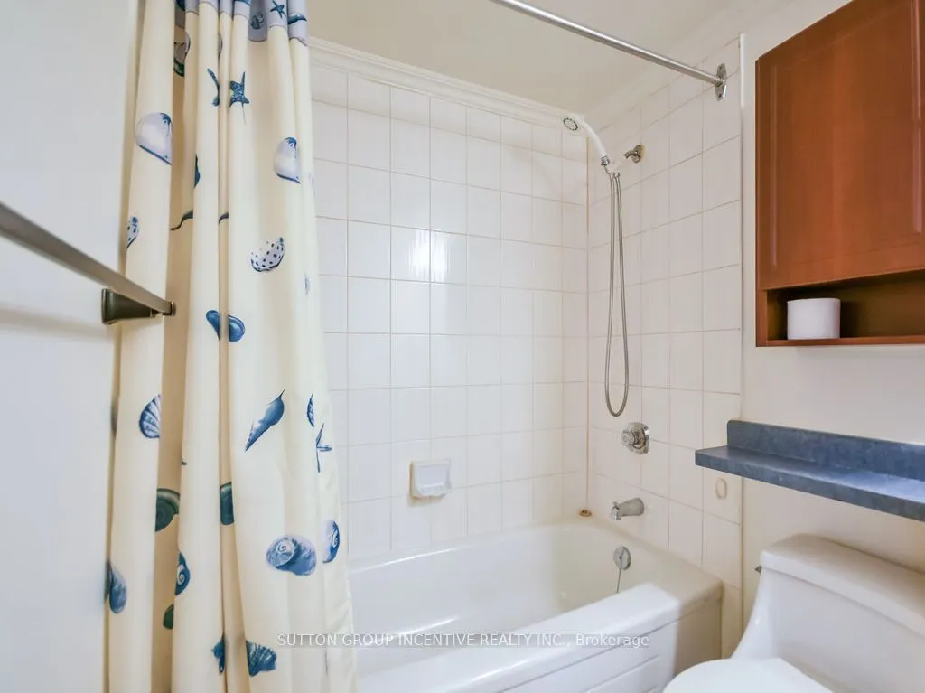 65 Ellen Street #1005