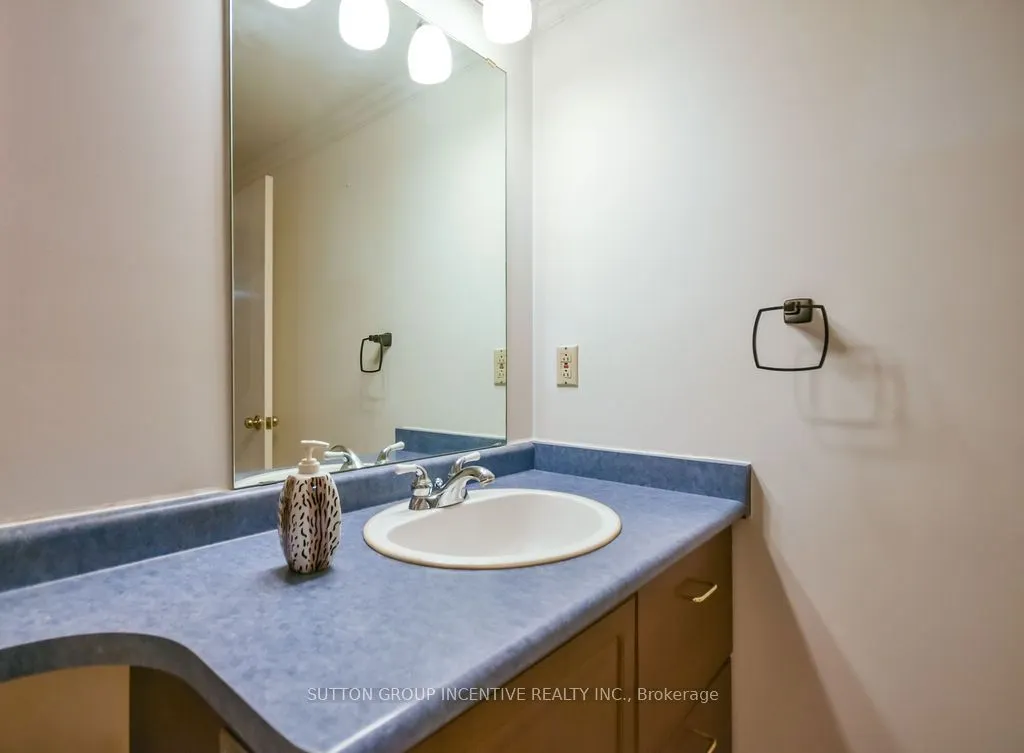 65 Ellen Street #1005