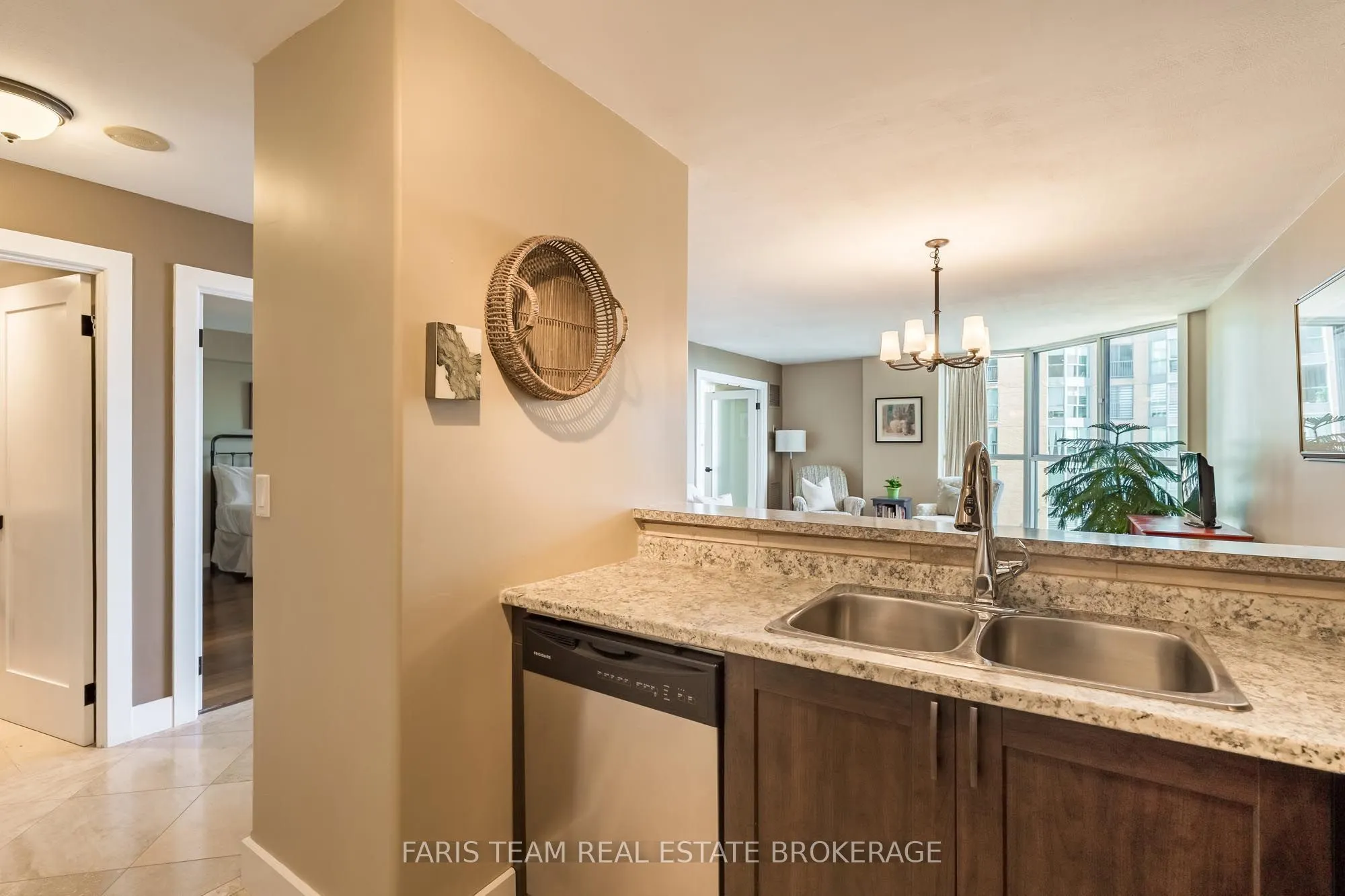 140 Dunlop Street E #508